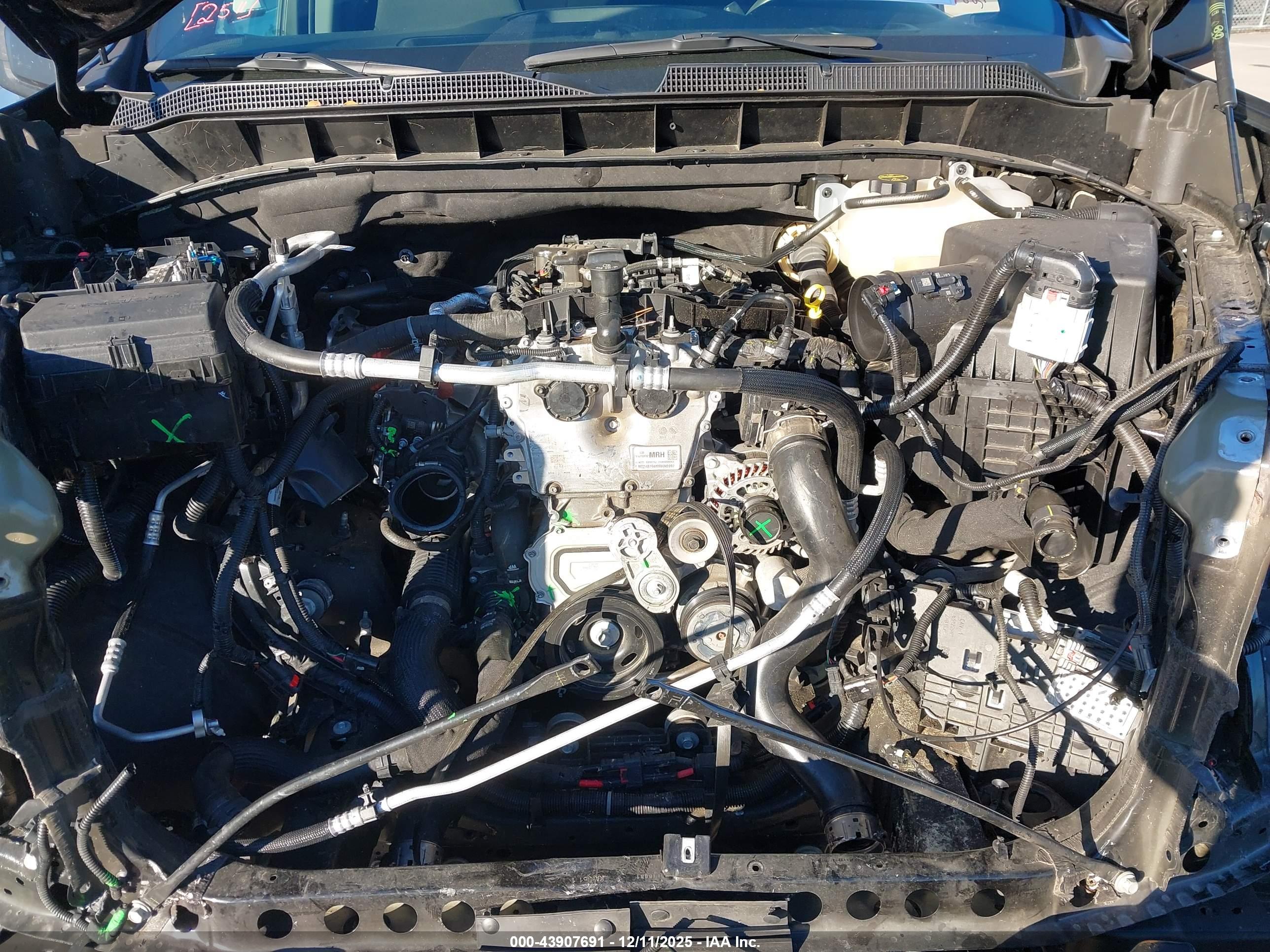 CHEVROLET SILVERADO image 10