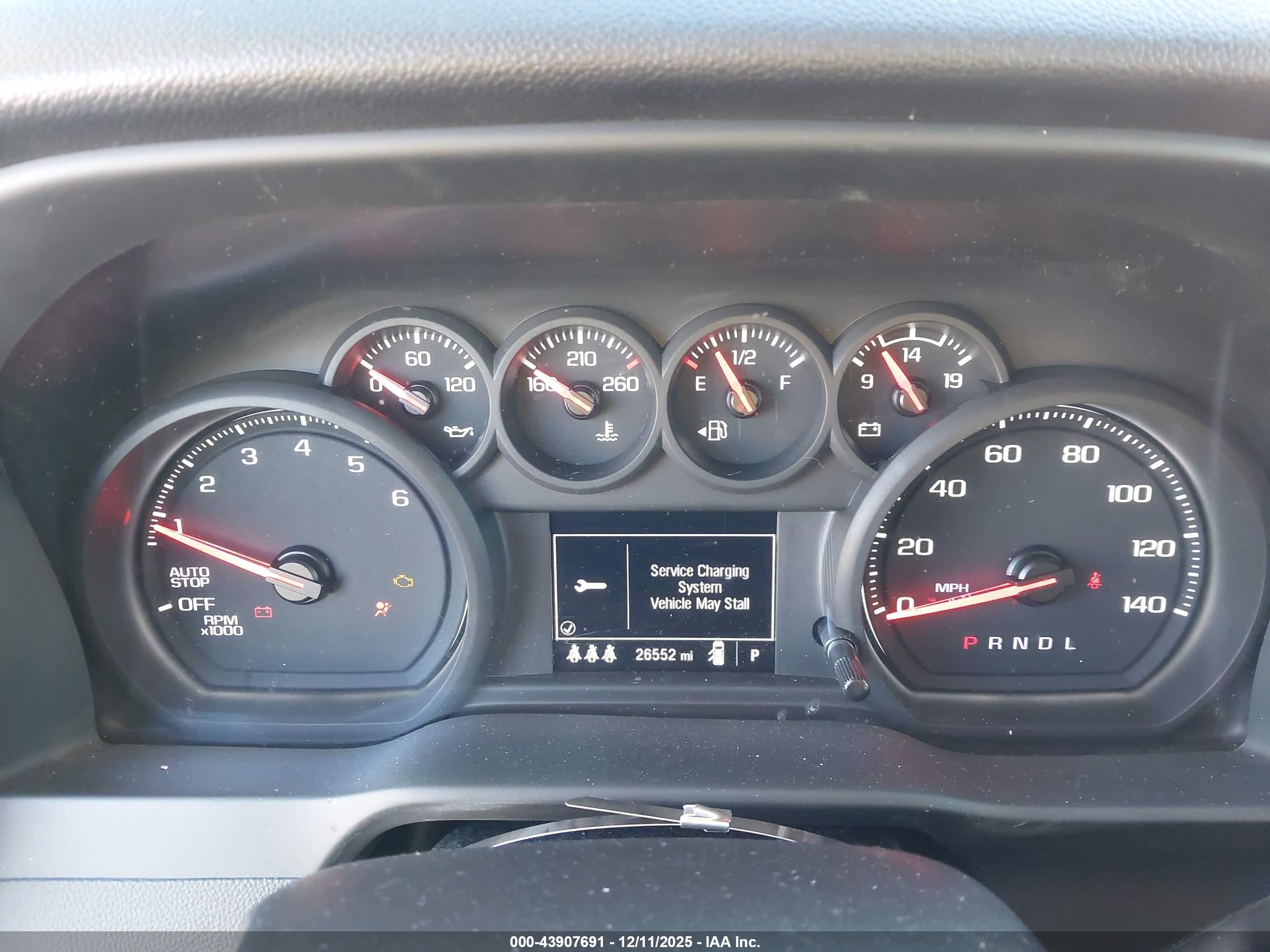 CHEVROLET SILVERADO image 7