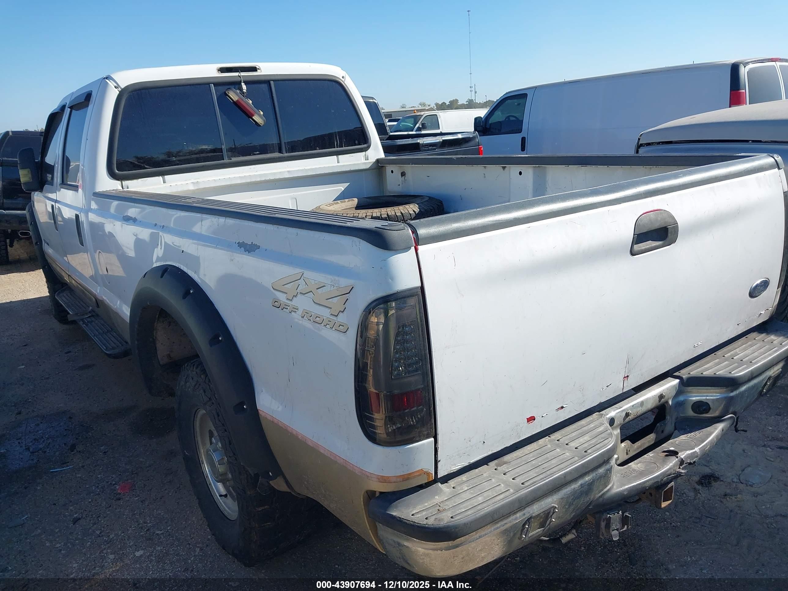 FORD F-250 image 3