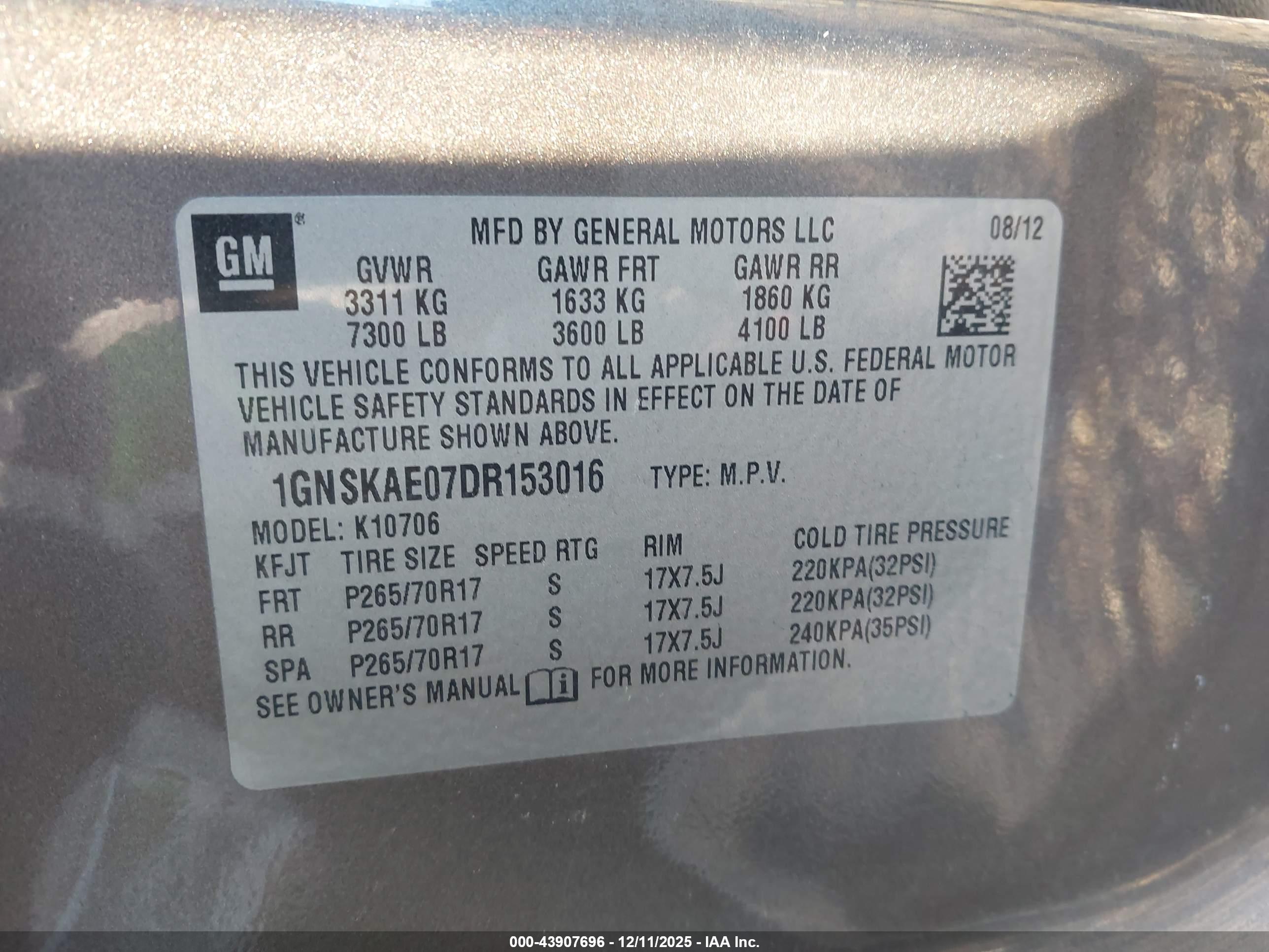 CHEVROLET TAHOE image 9