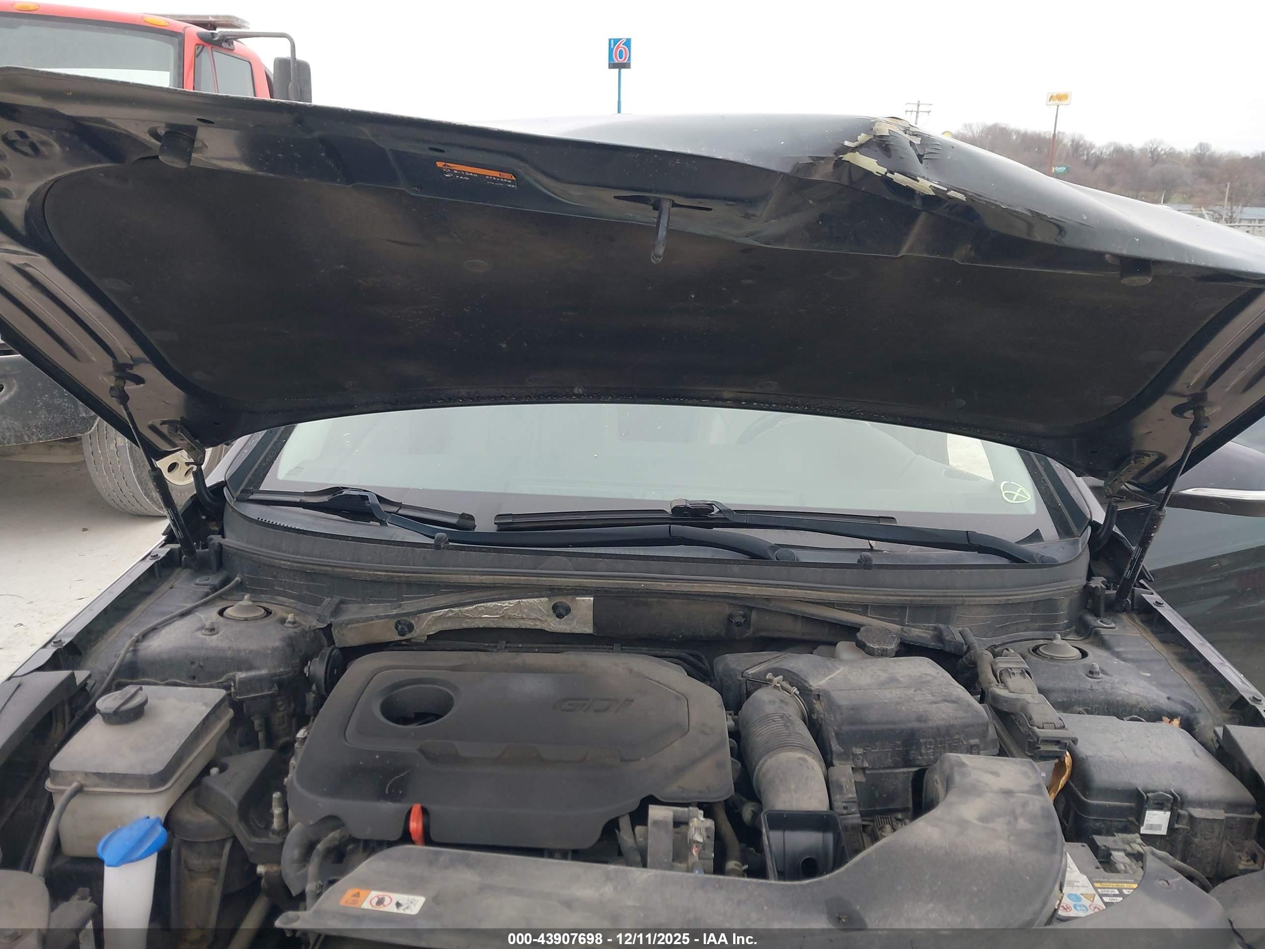 HYUNDAI SONATA image 10
