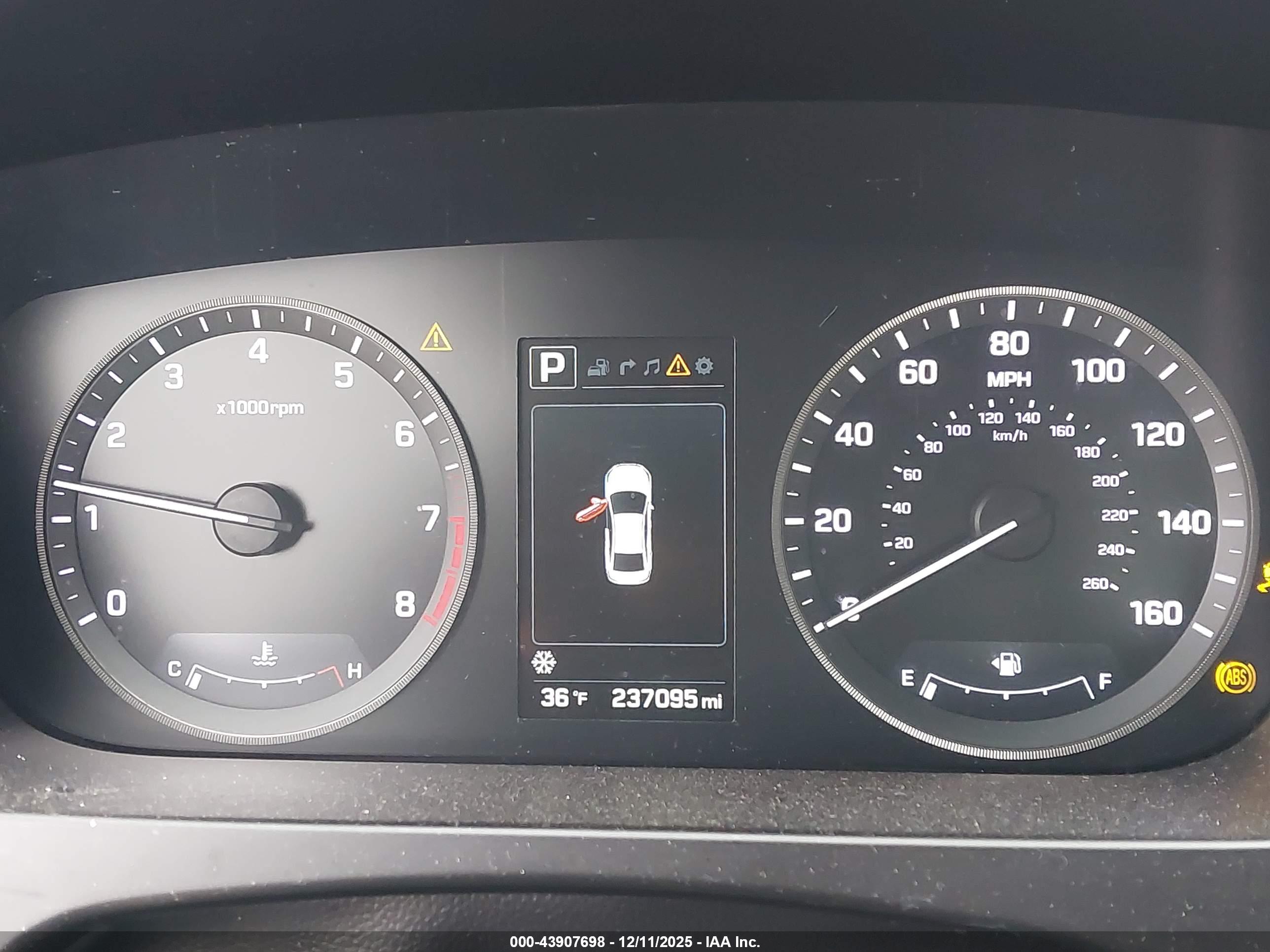 HYUNDAI SONATA image 7