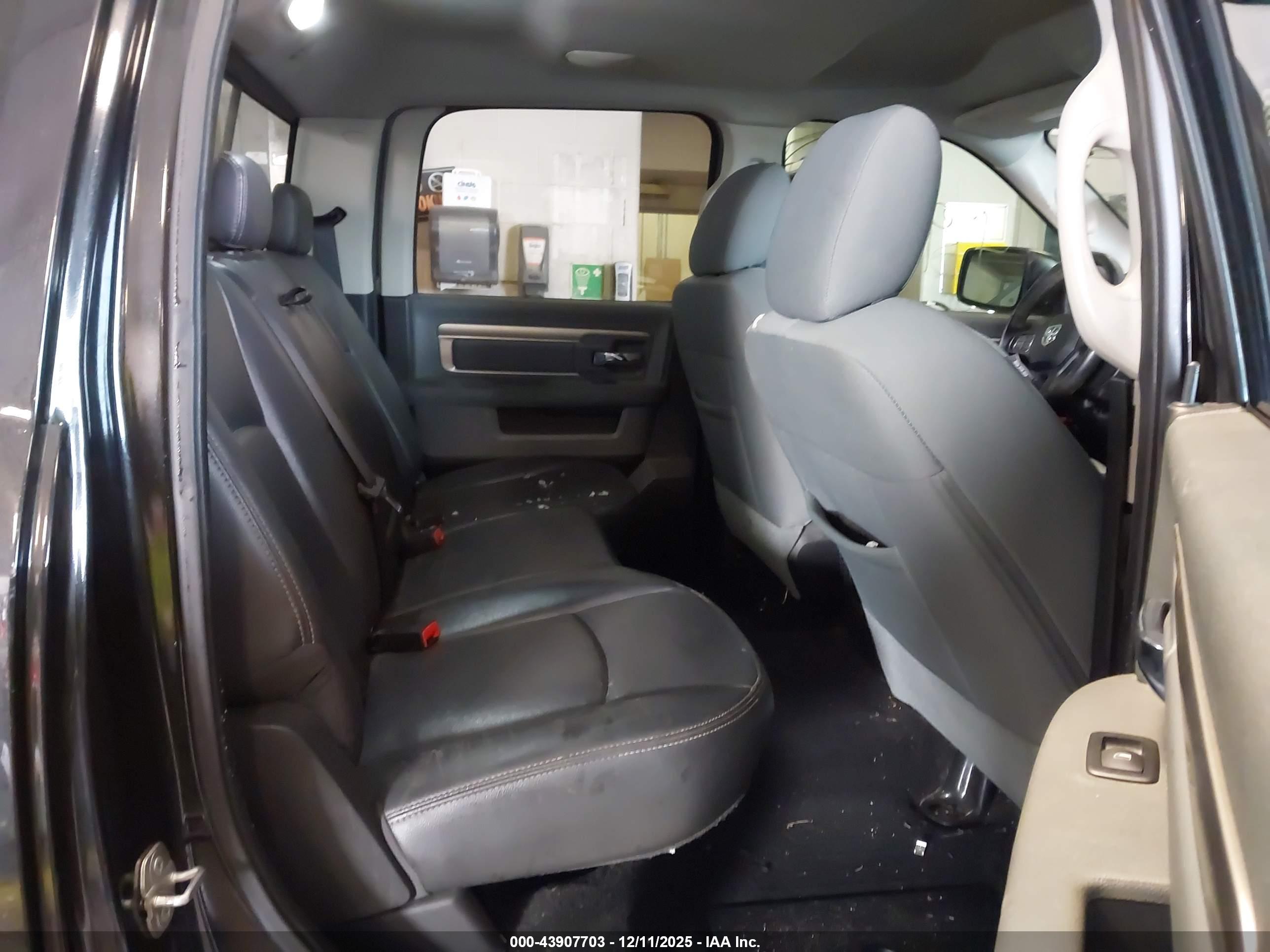 RAM 1500 image 8