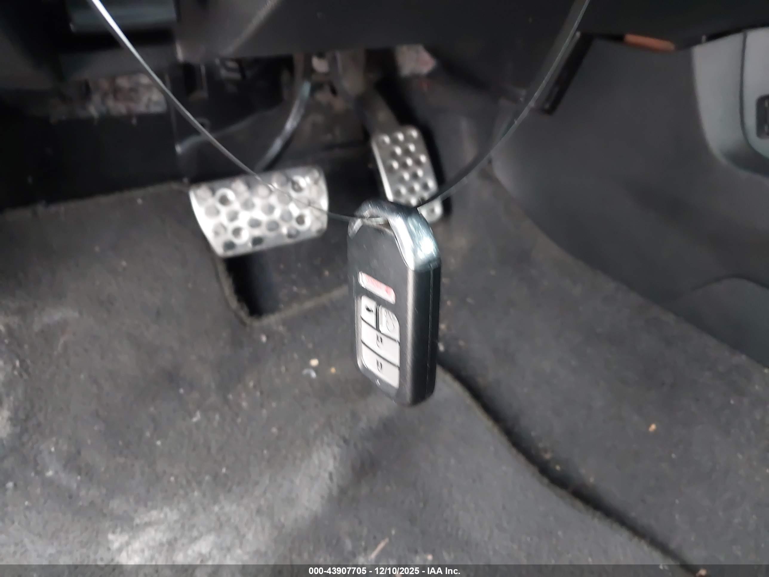 HONDA CIVIC image 11