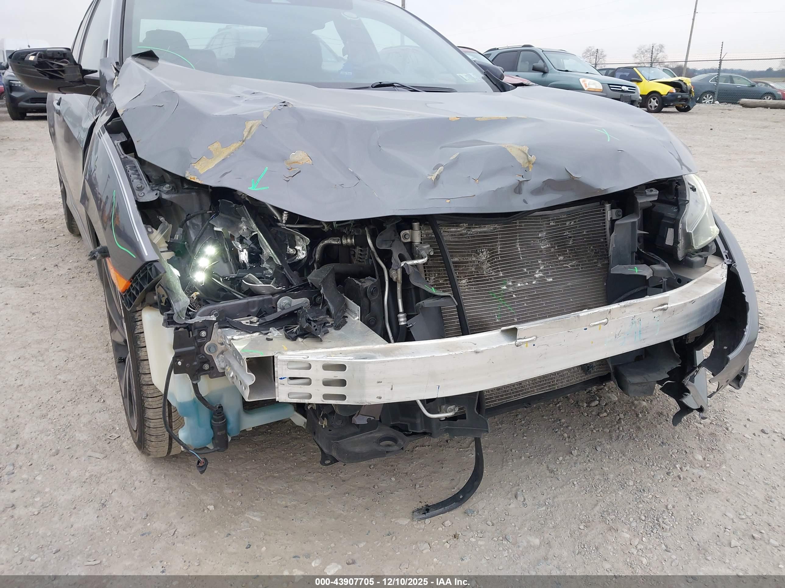 HONDA CIVIC image 6