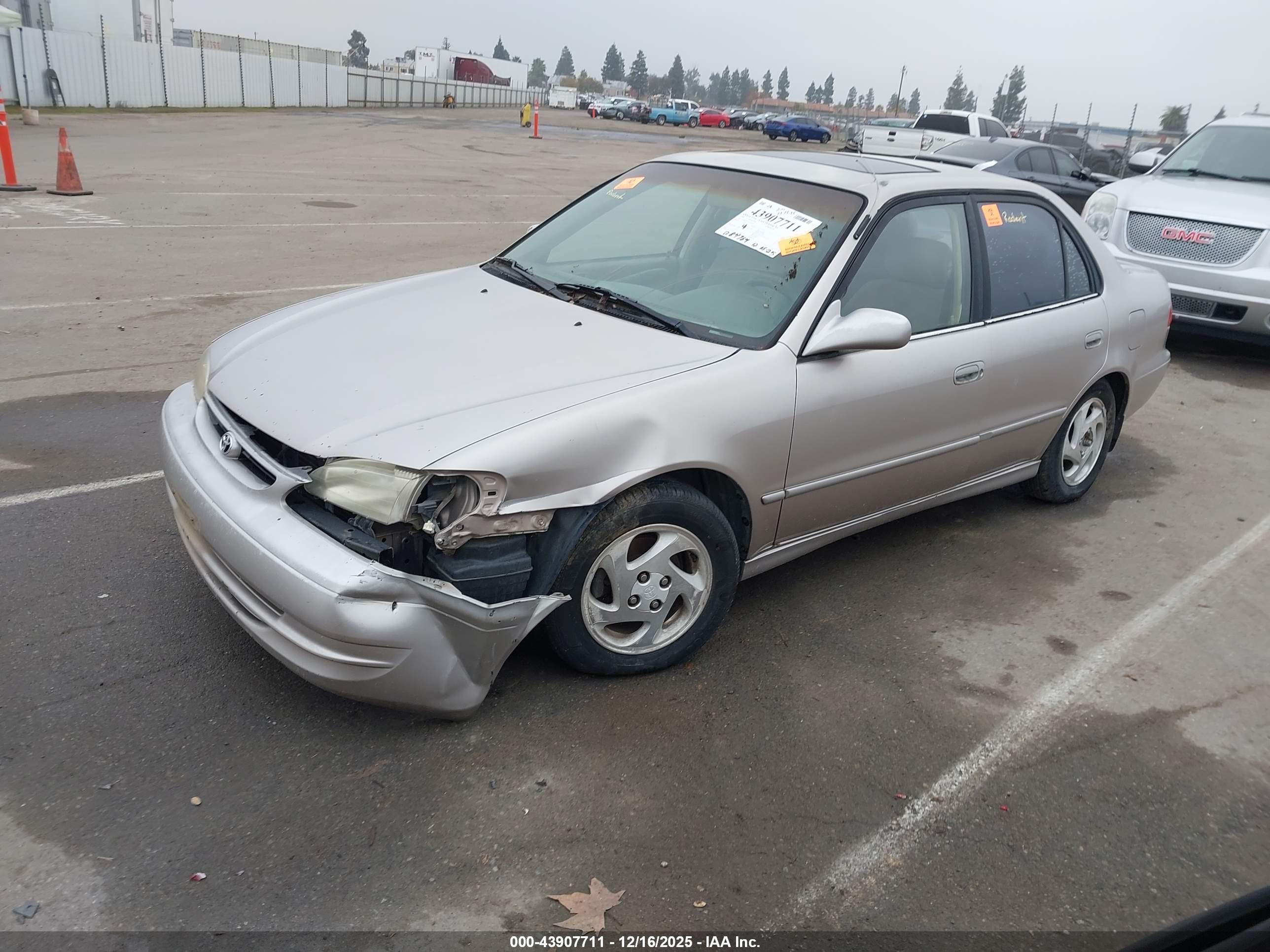 TOYOTA COROLLA image 2