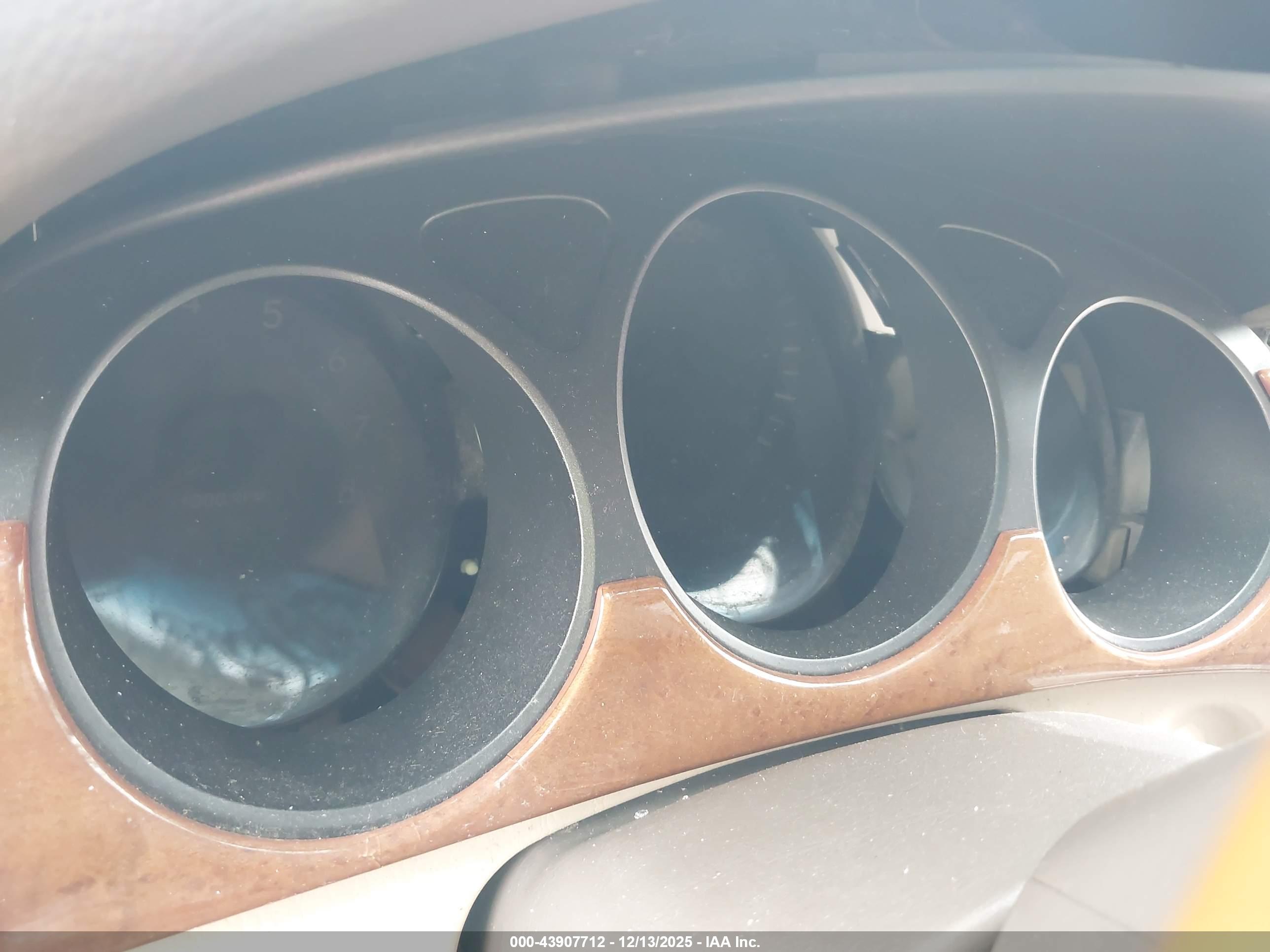 LEXUS ES image 7