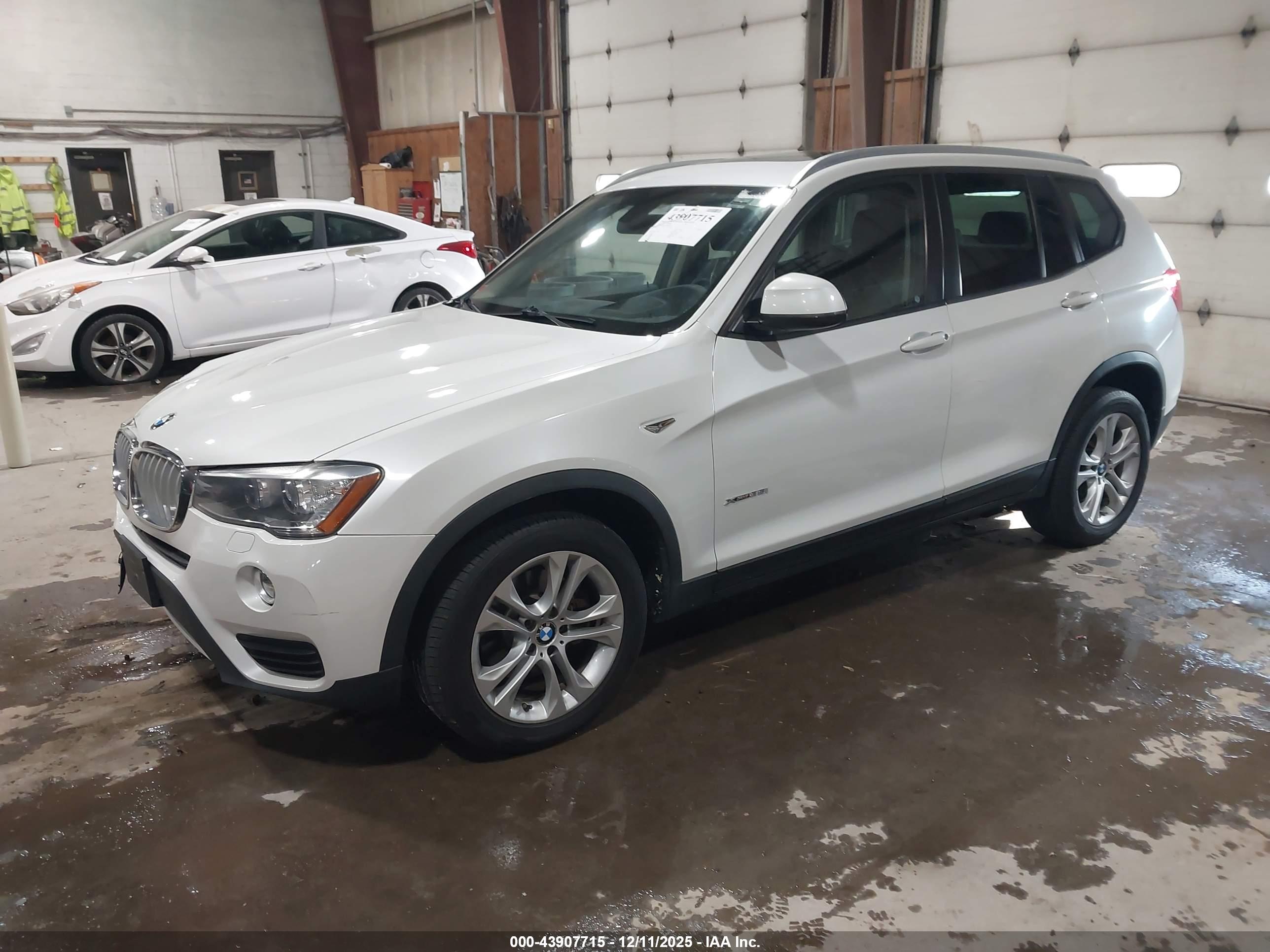 BMW X3 image 2