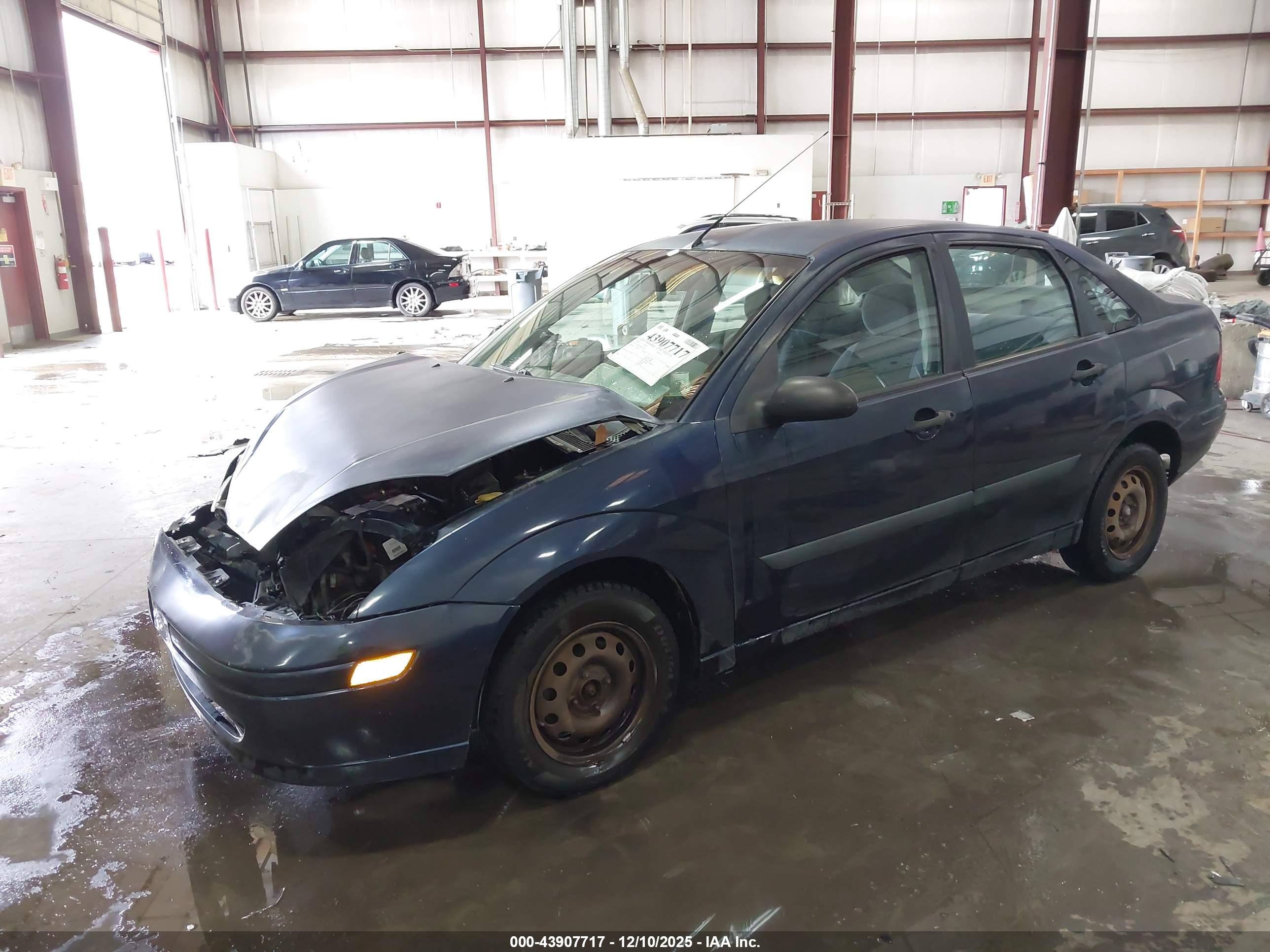 FORD FOCUS image 2