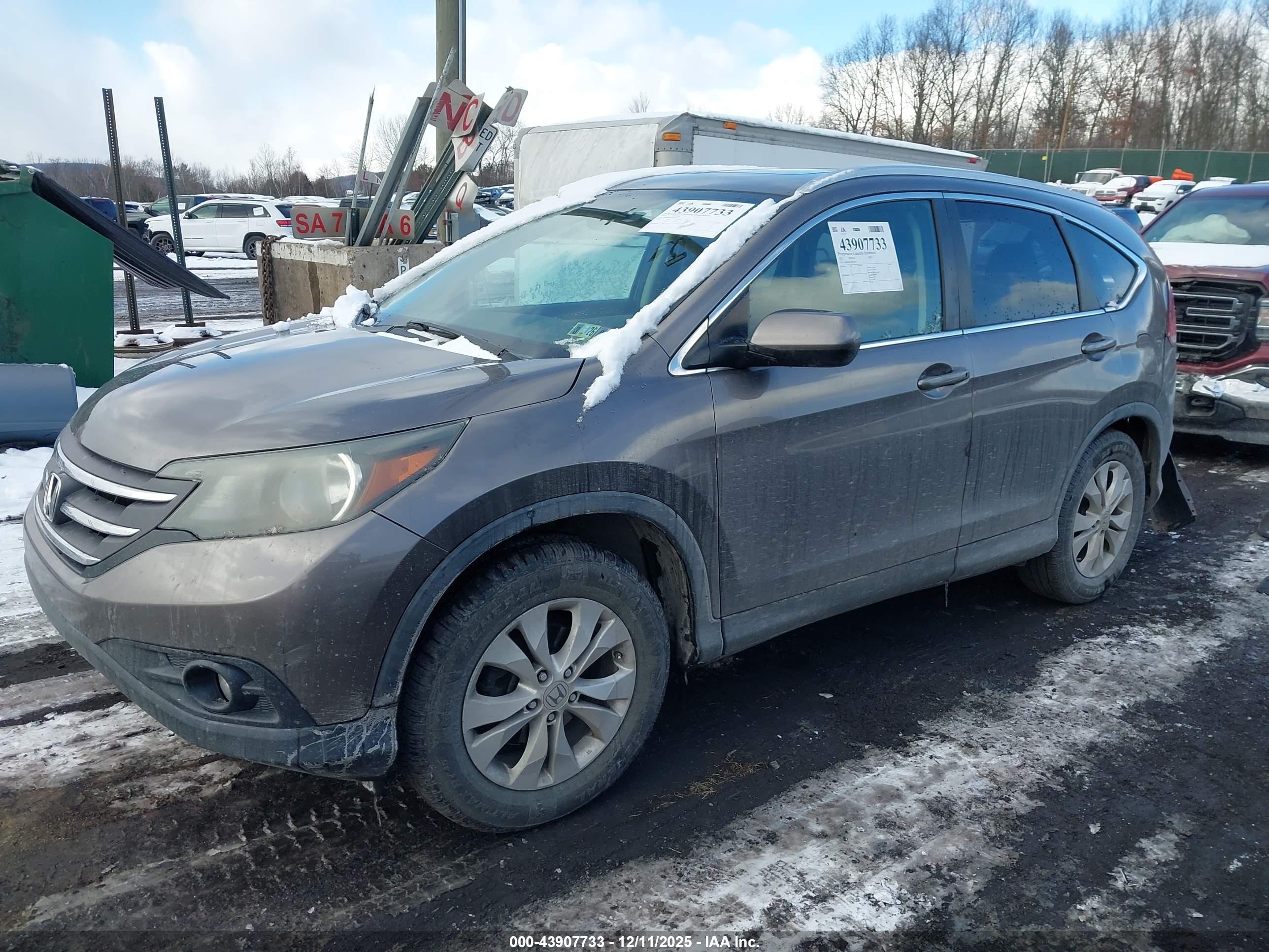 HONDA CR-V image 2