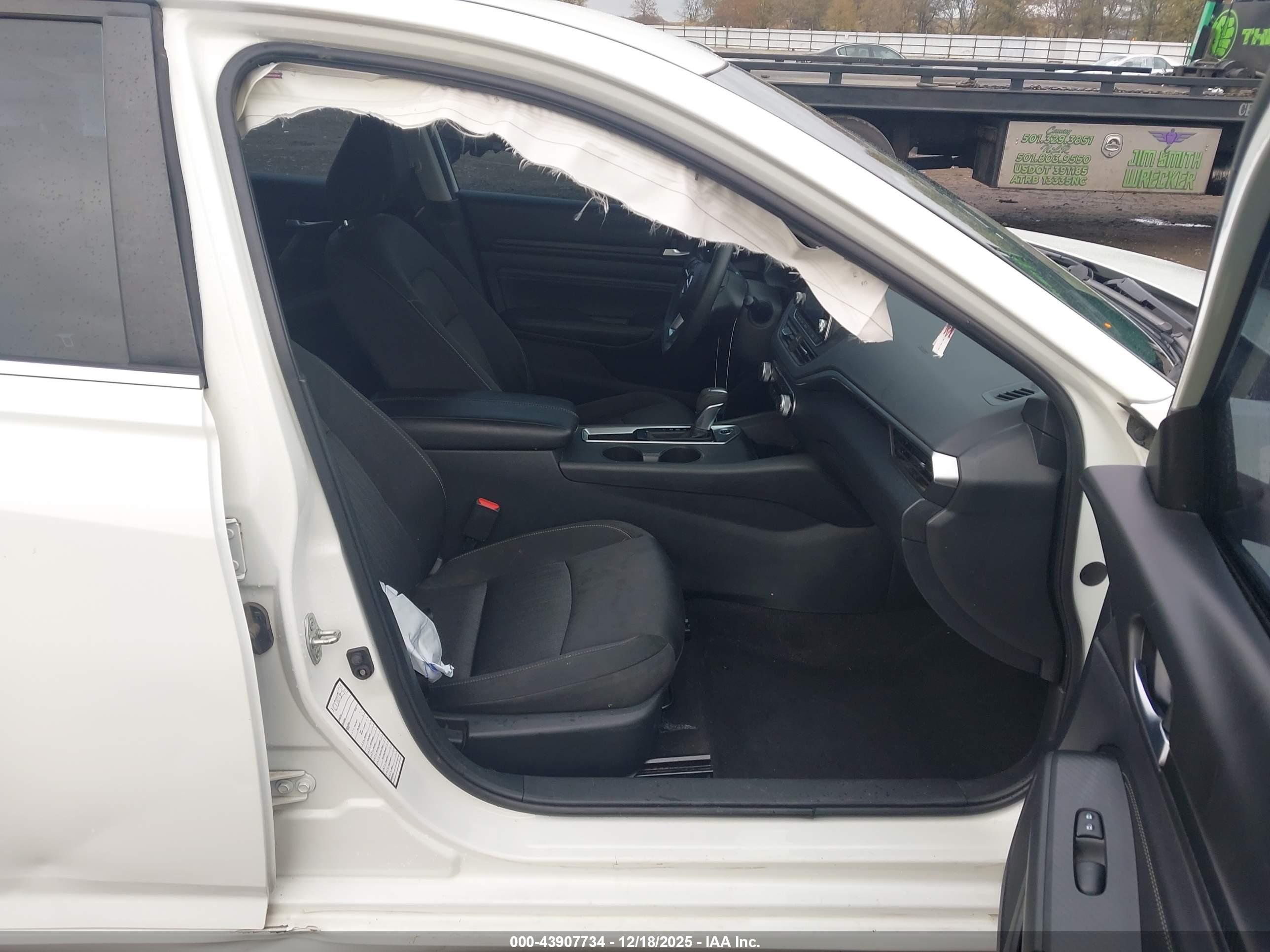 NISSAN ALTIMA image 5
