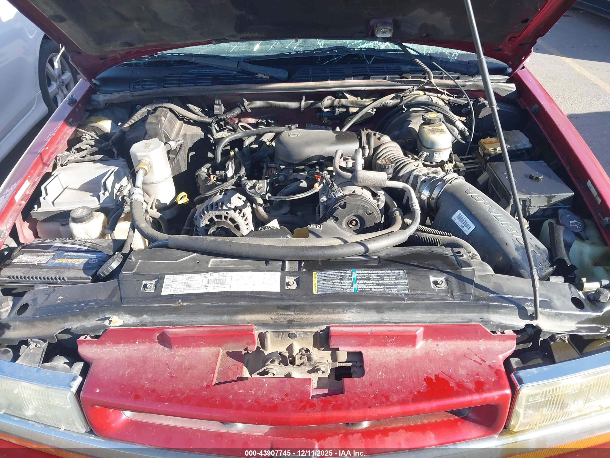 CHEVROLET BLAZER image 10