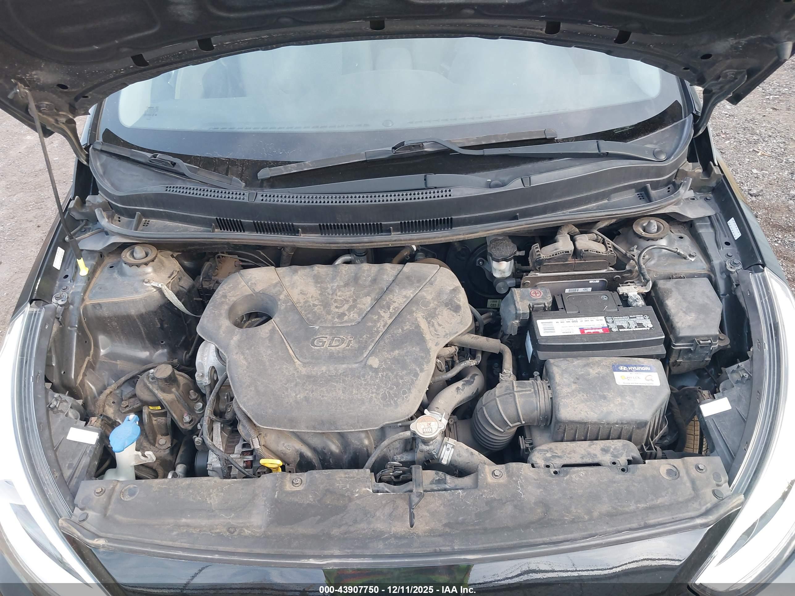 HYUNDAI ACCENT image 10