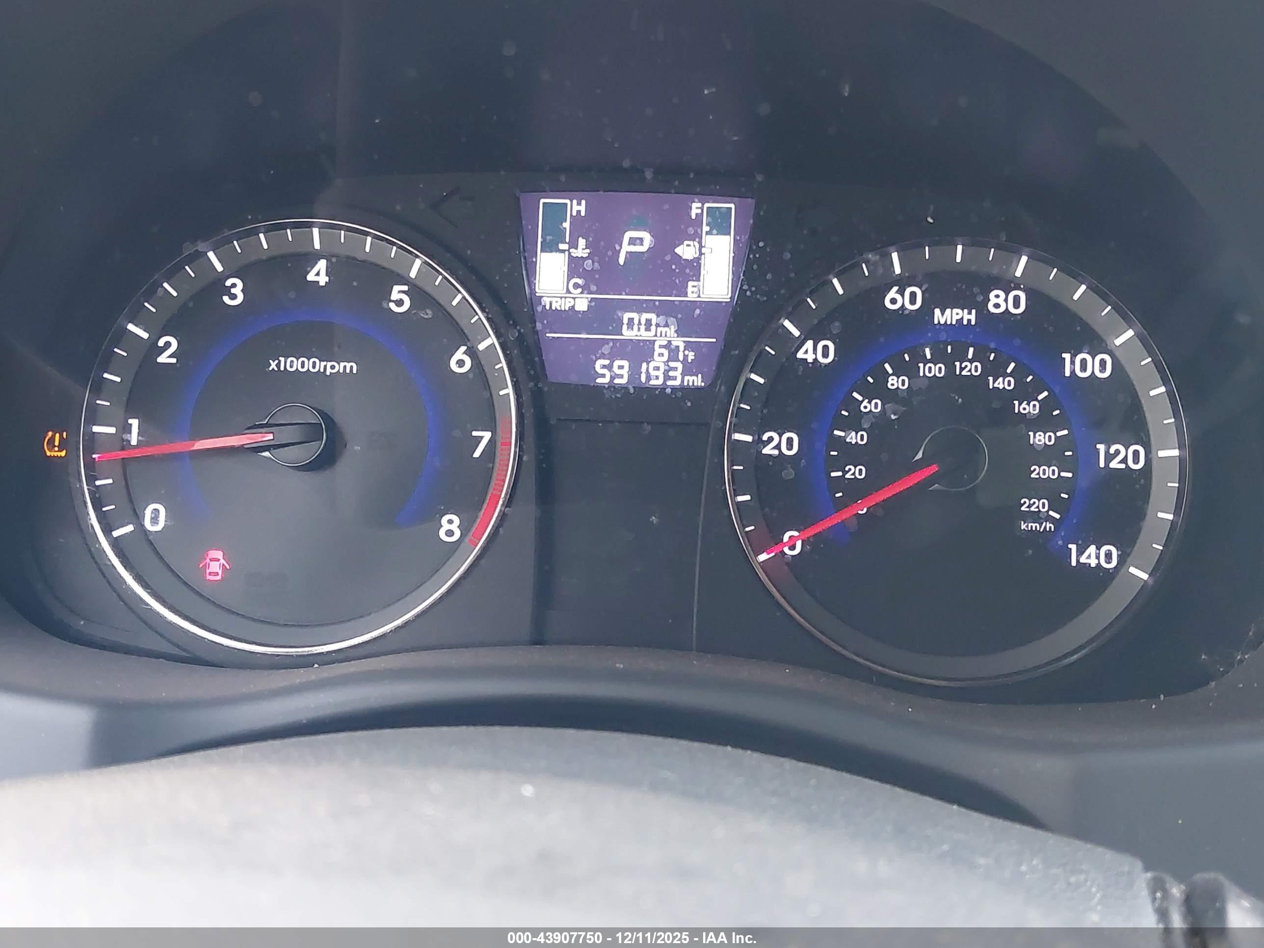 HYUNDAI ACCENT image 7