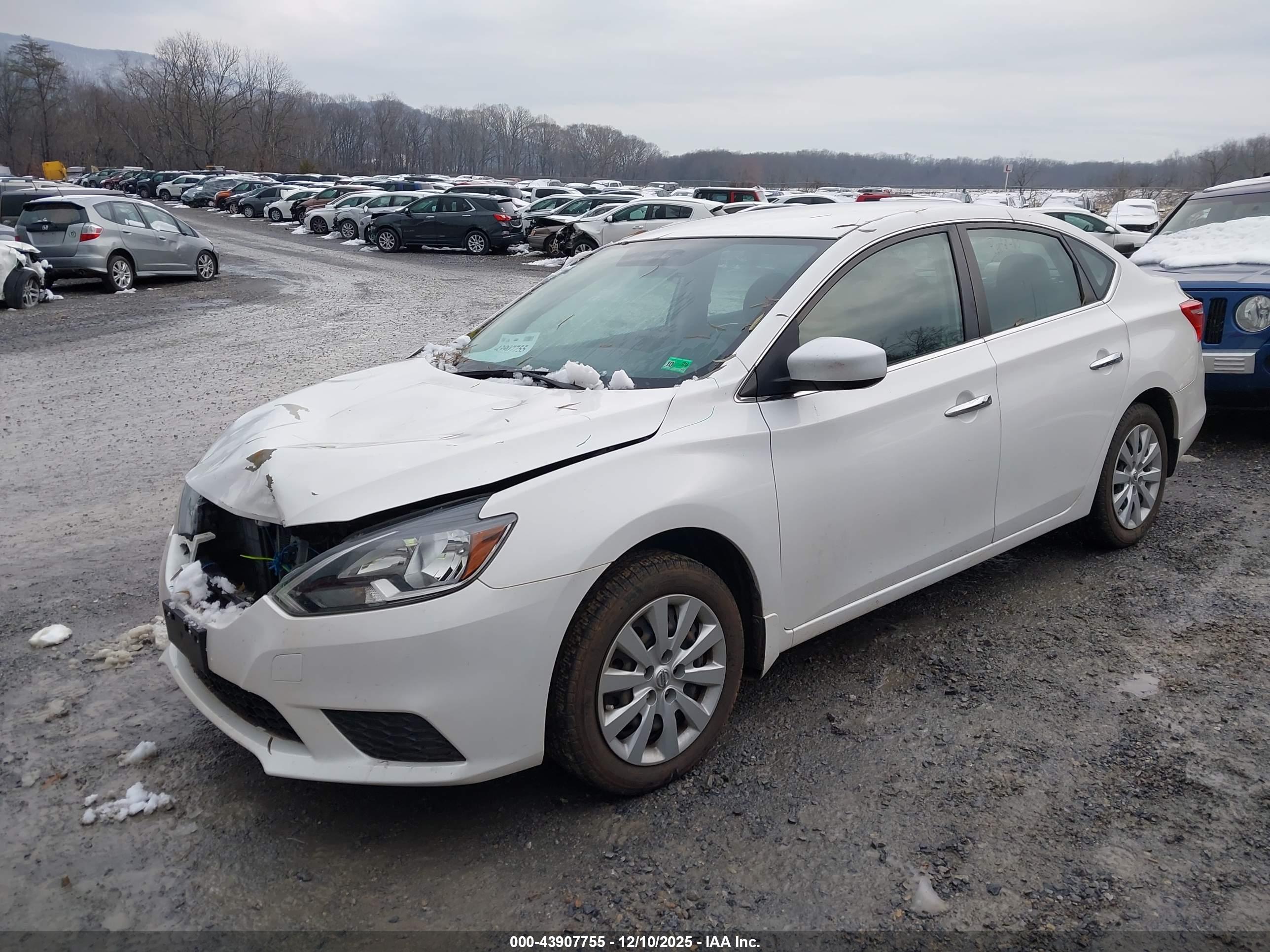 NISSAN SENTRA image 2