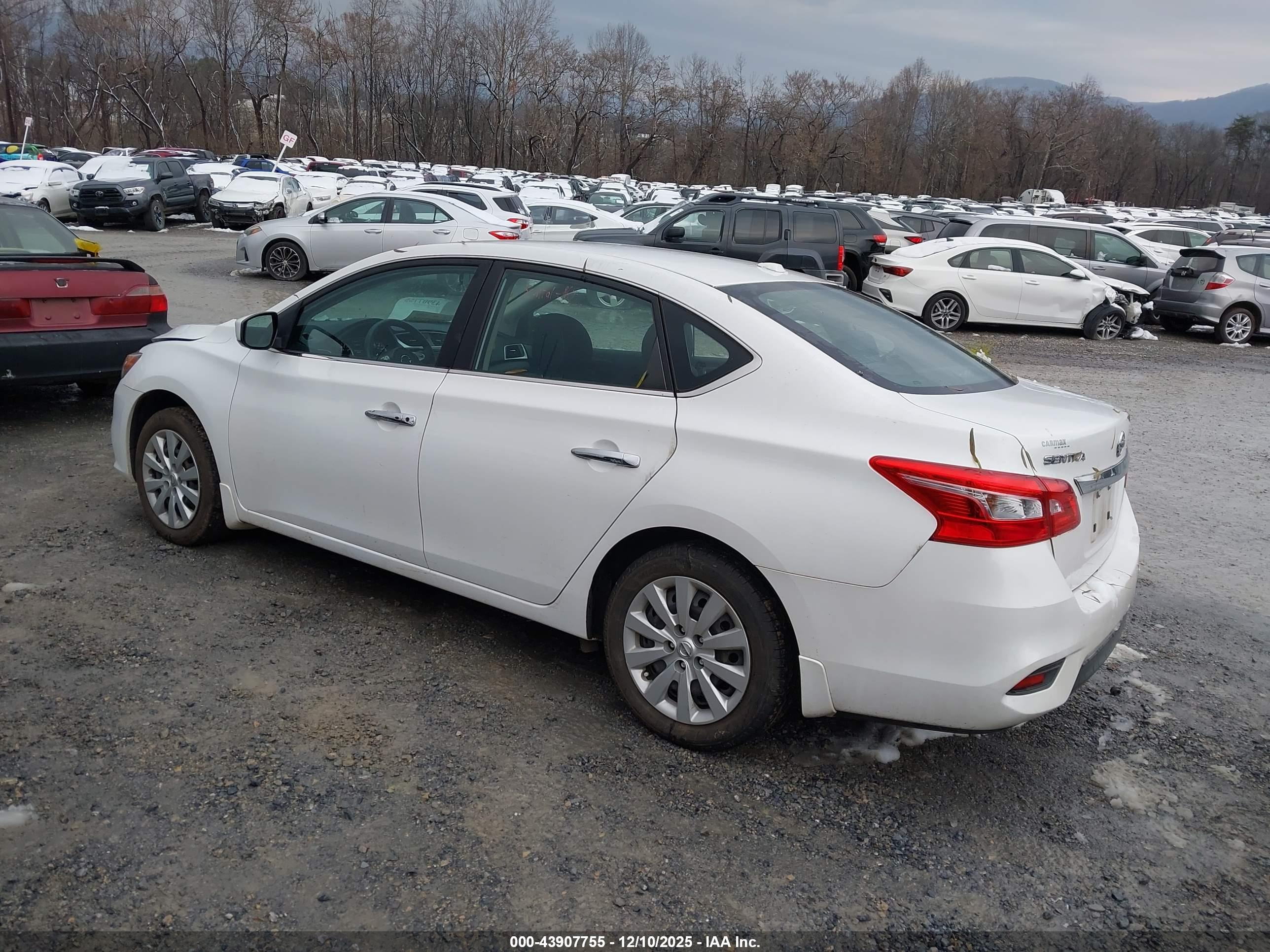 NISSAN SENTRA image 3