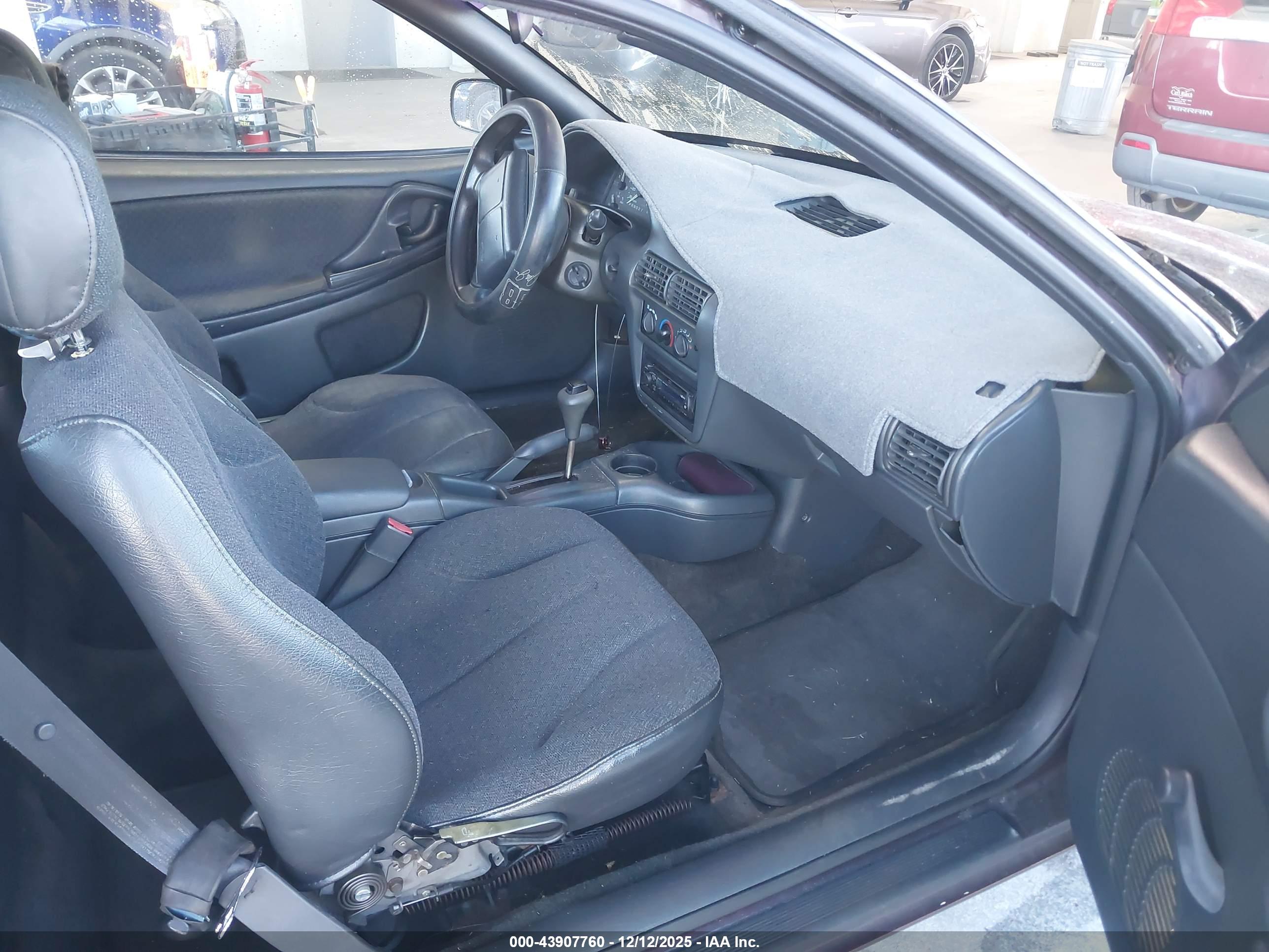 CHEVROLET CAVALIER image 5