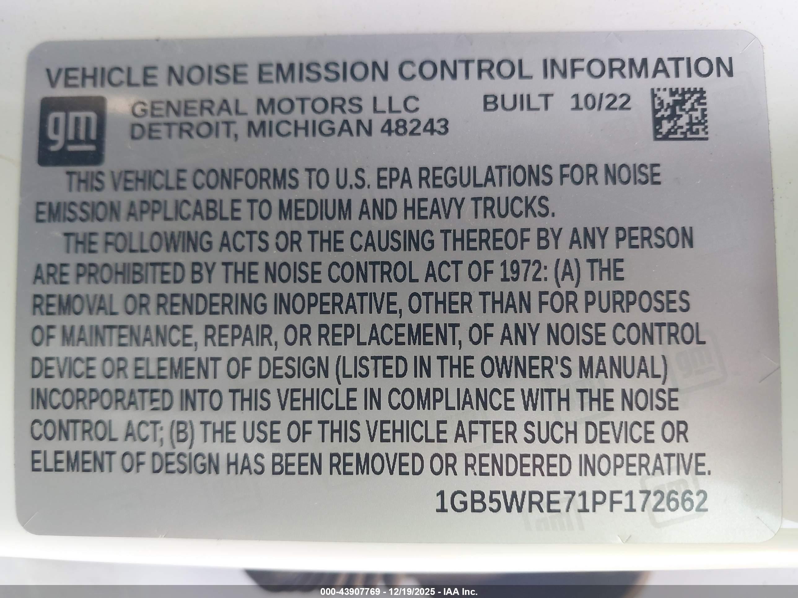 CHEVROLET SILVERADO image 9