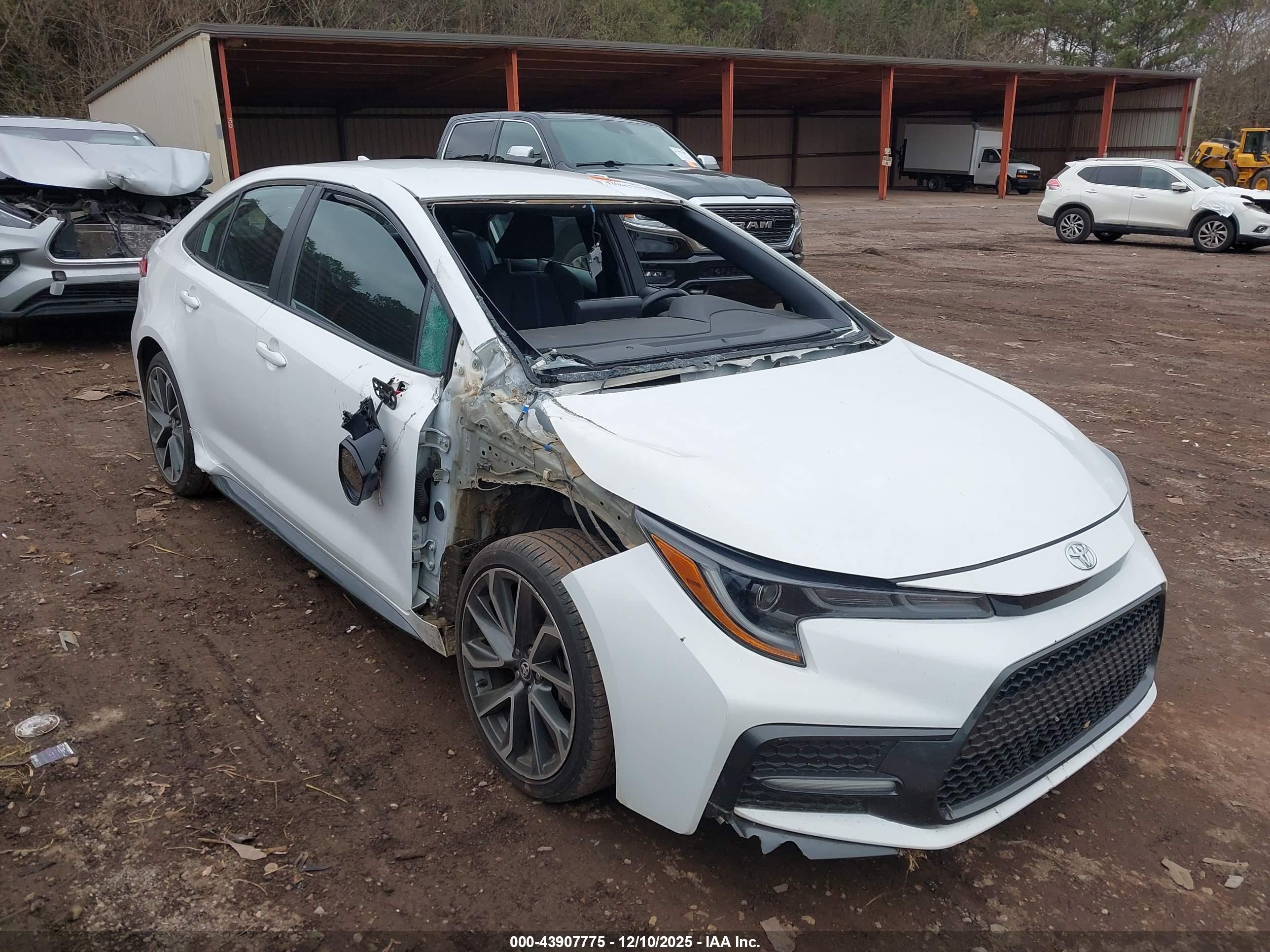 TOYOTA COROLLA image 6