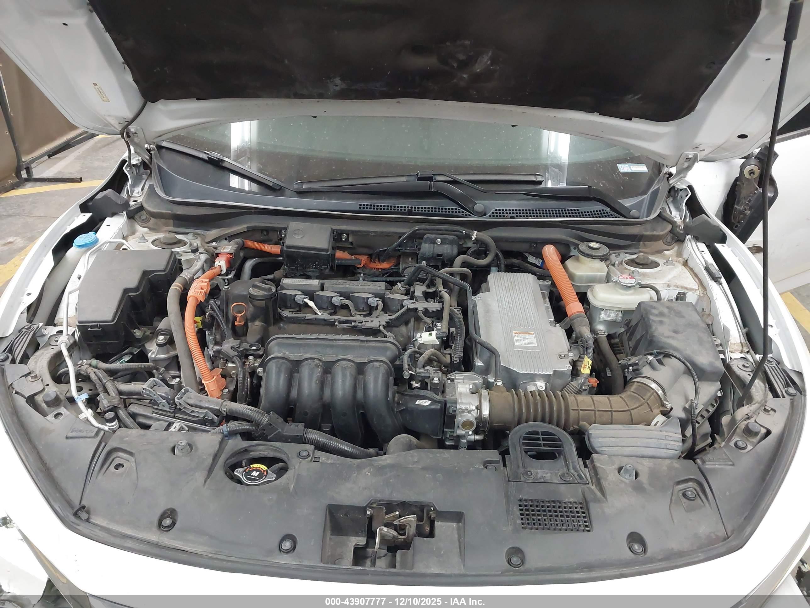 HONDA INSIGHT image 10