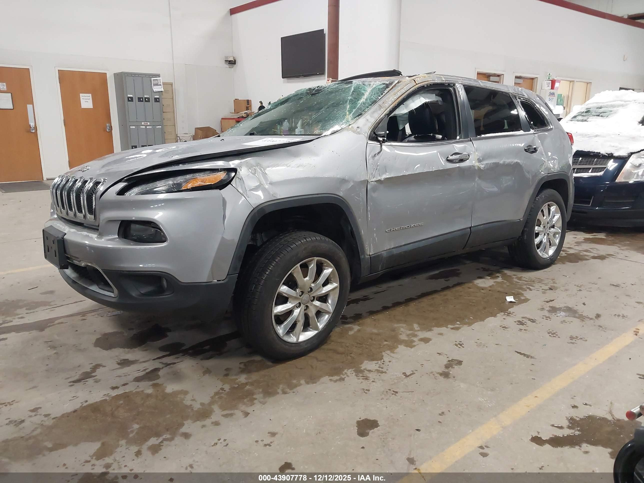 JEEP CHEROKEE image 2