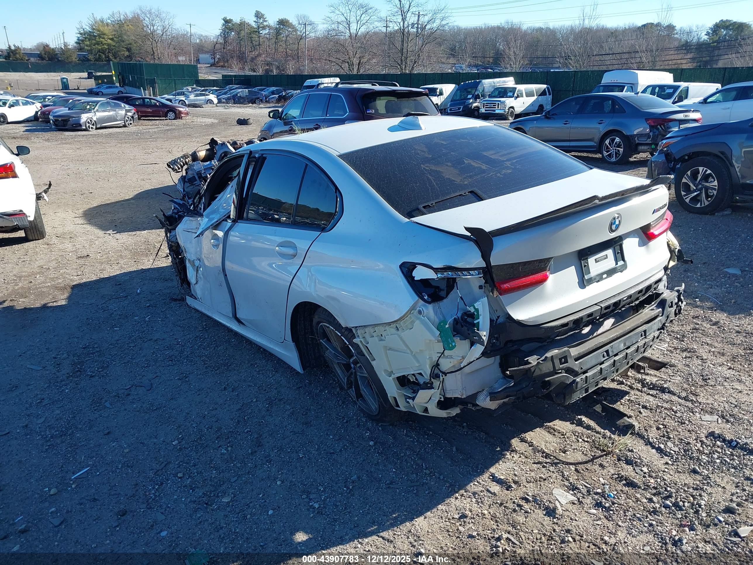 BMW 3 image 3