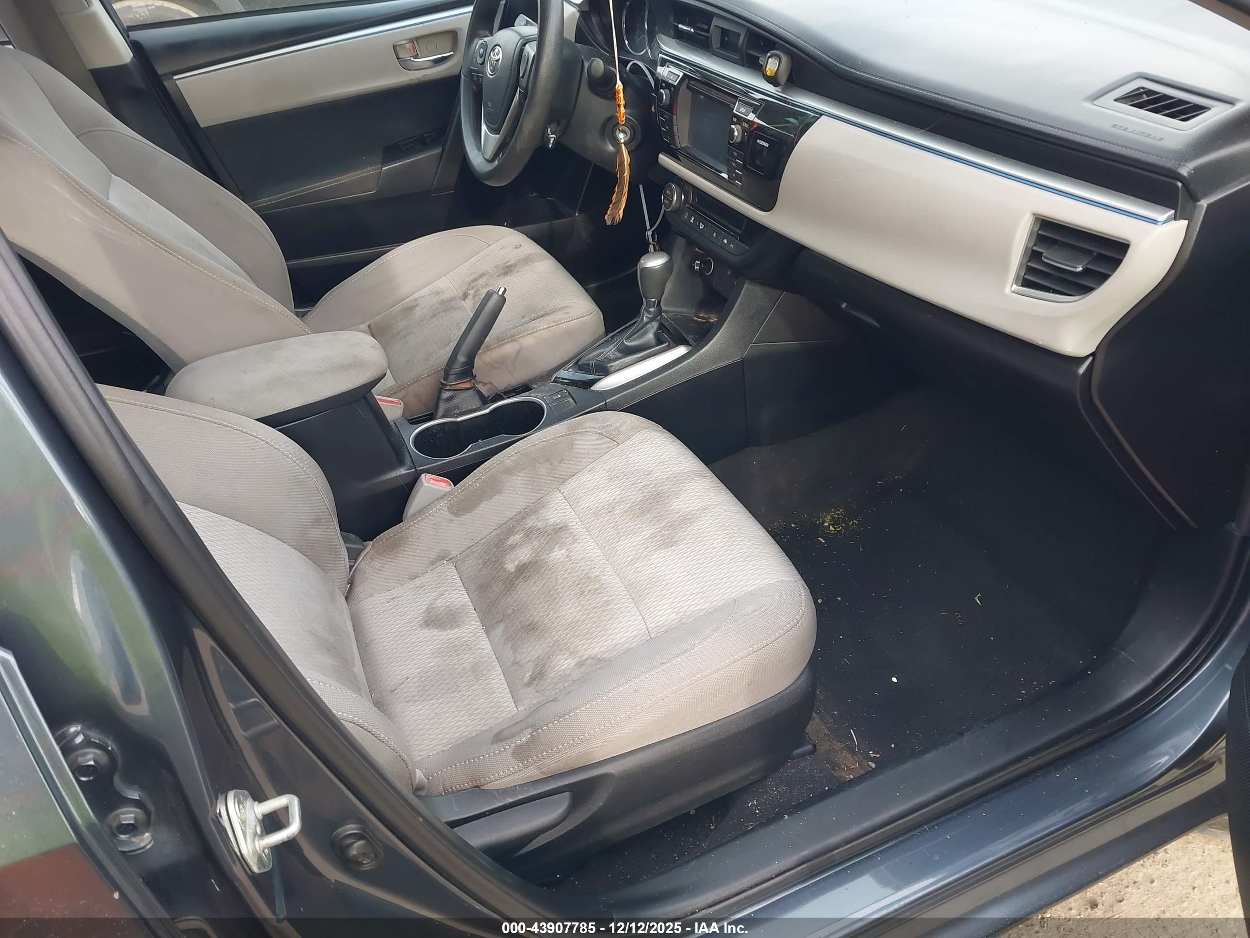 TOYOTA COROLLA image 5