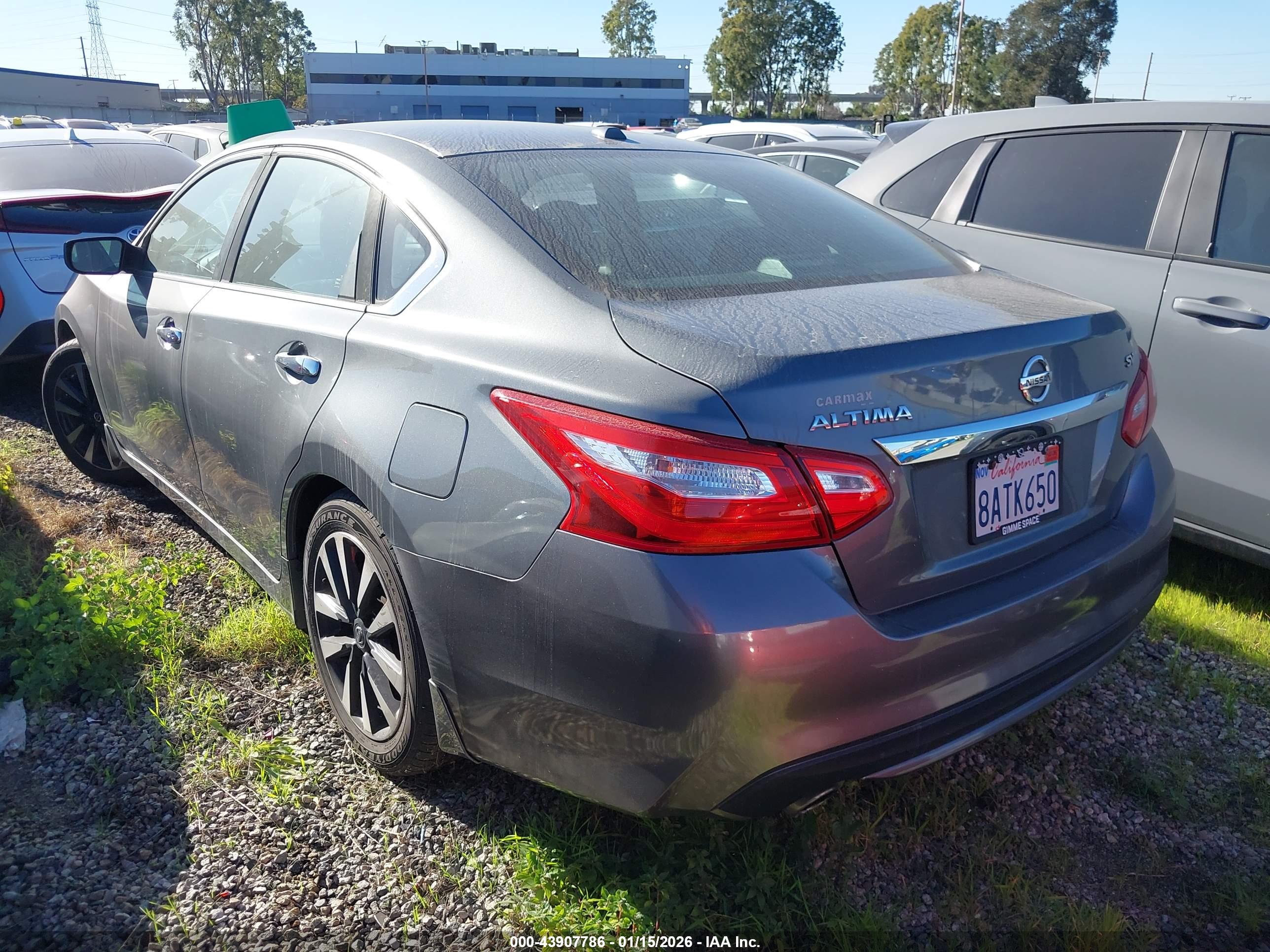 NISSAN ALTIMA image 3