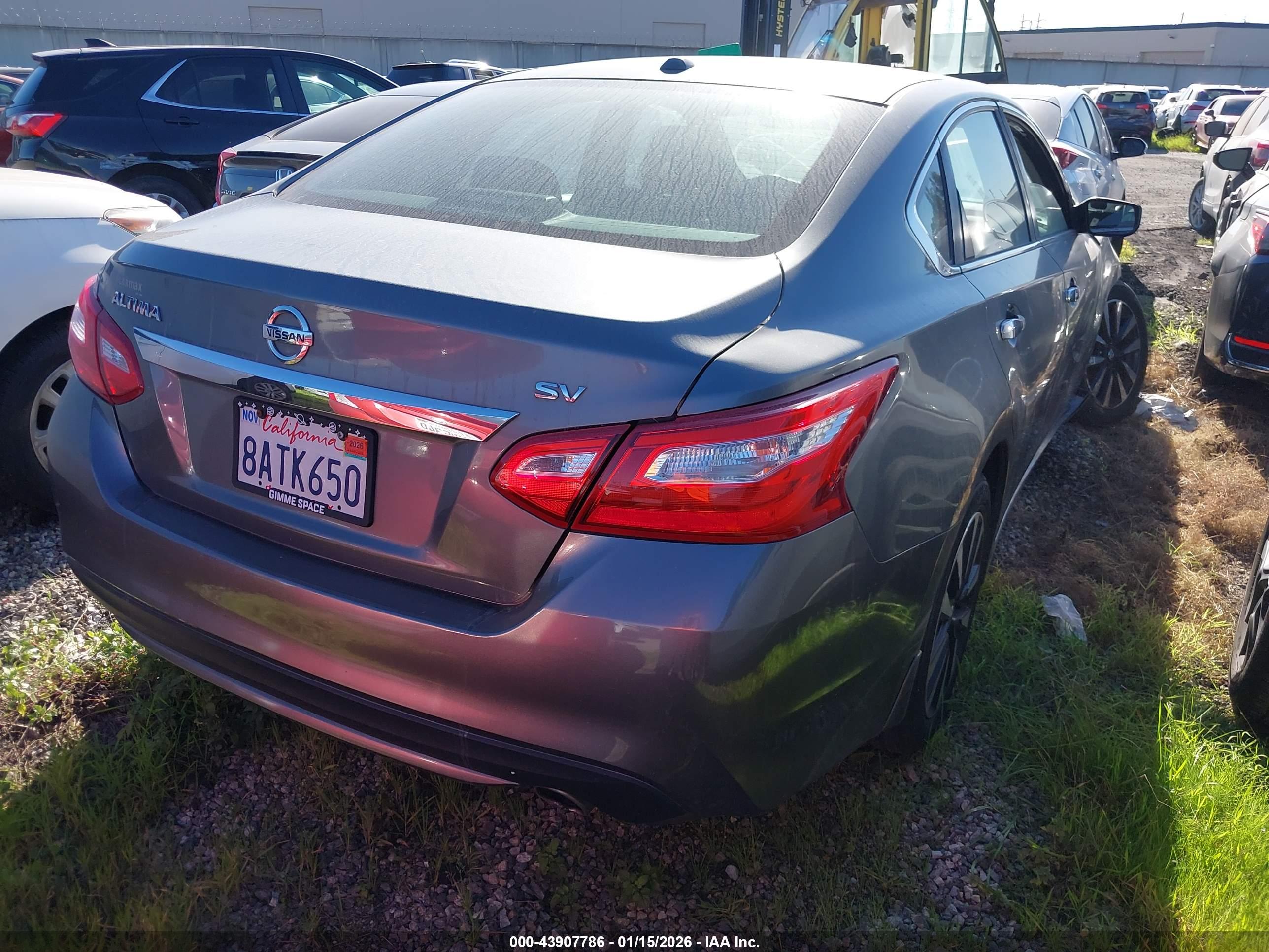 NISSAN ALTIMA image 4