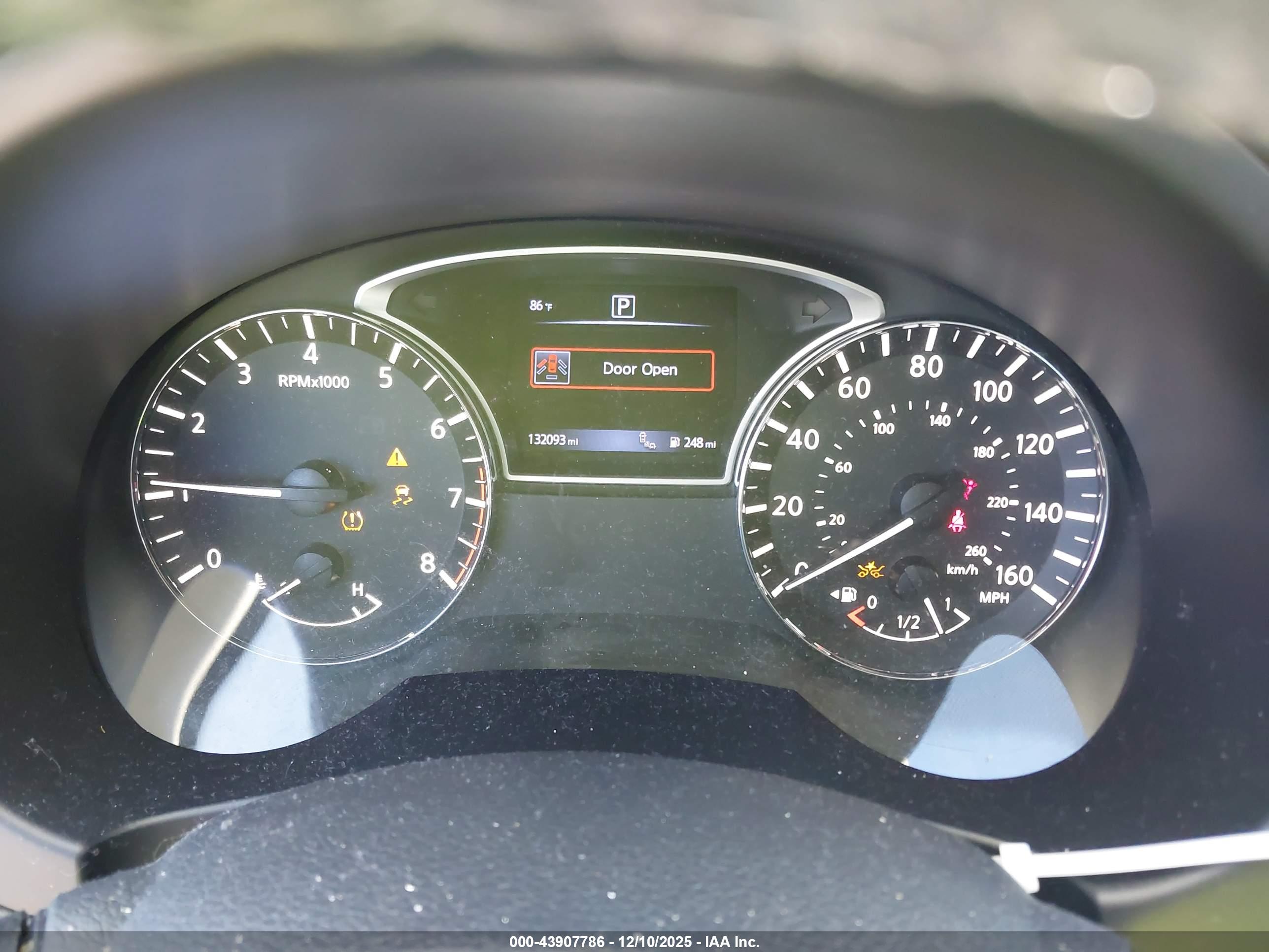 NISSAN ALTIMA image 7