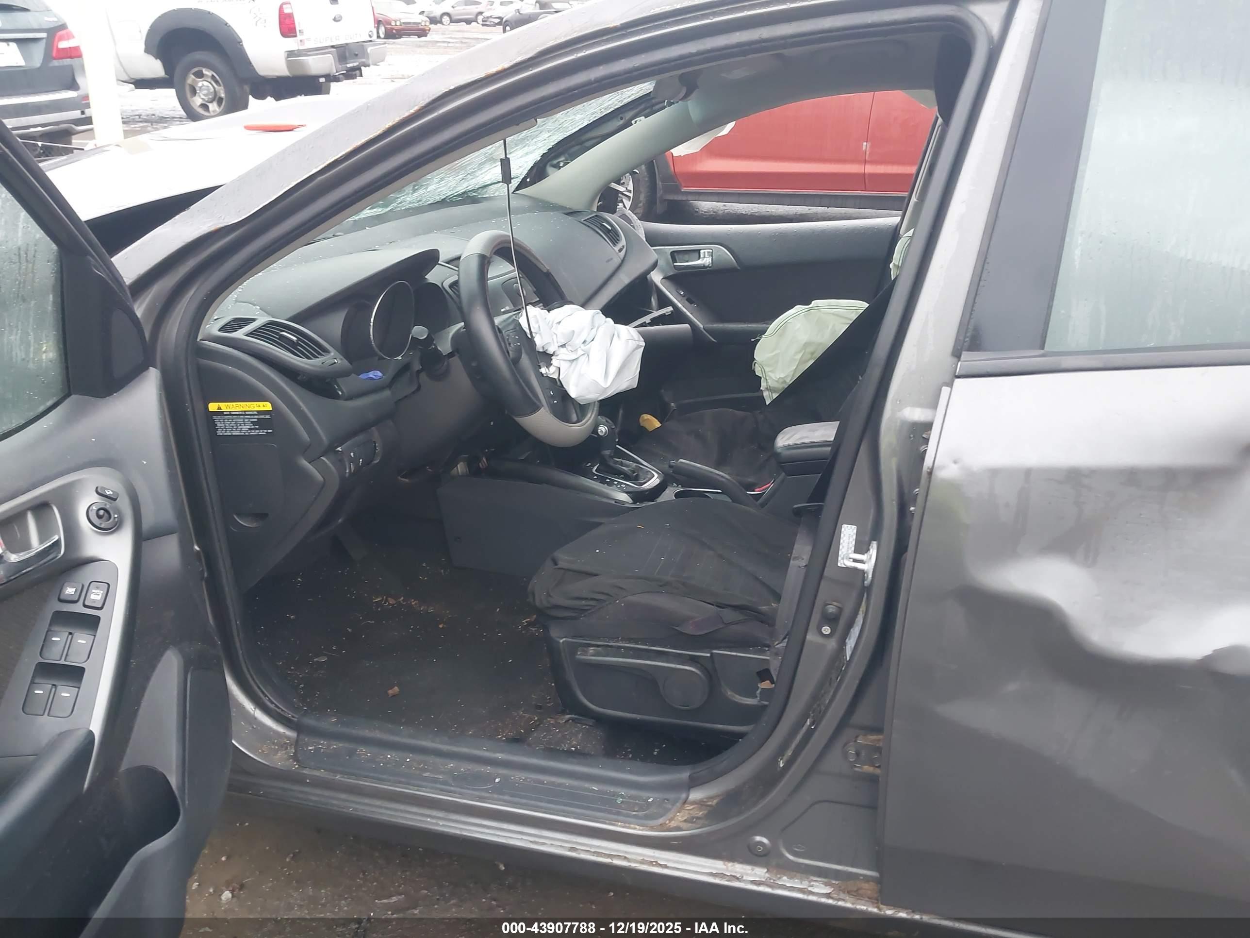 KIA FORTE image 5