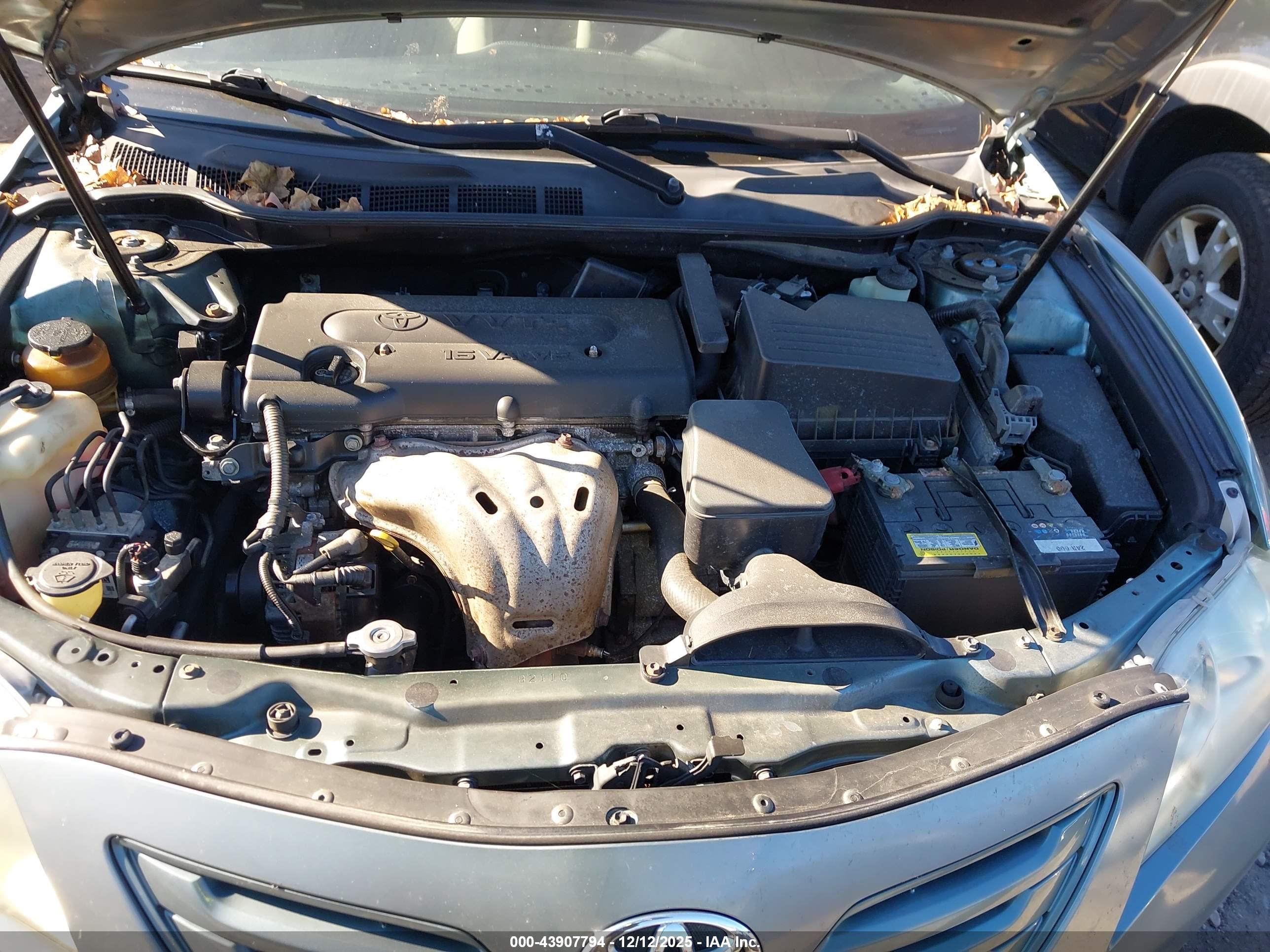 TOYOTA CAMRY image 10