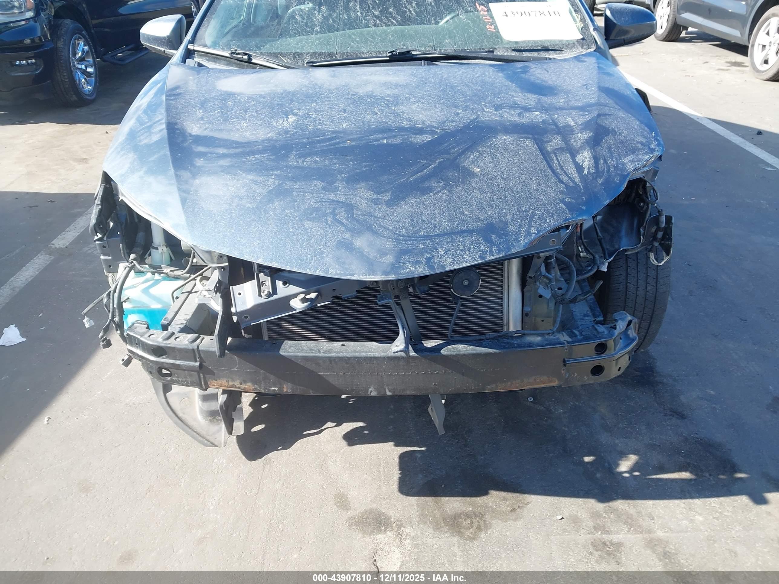 TOYOTA COROLLA image 6