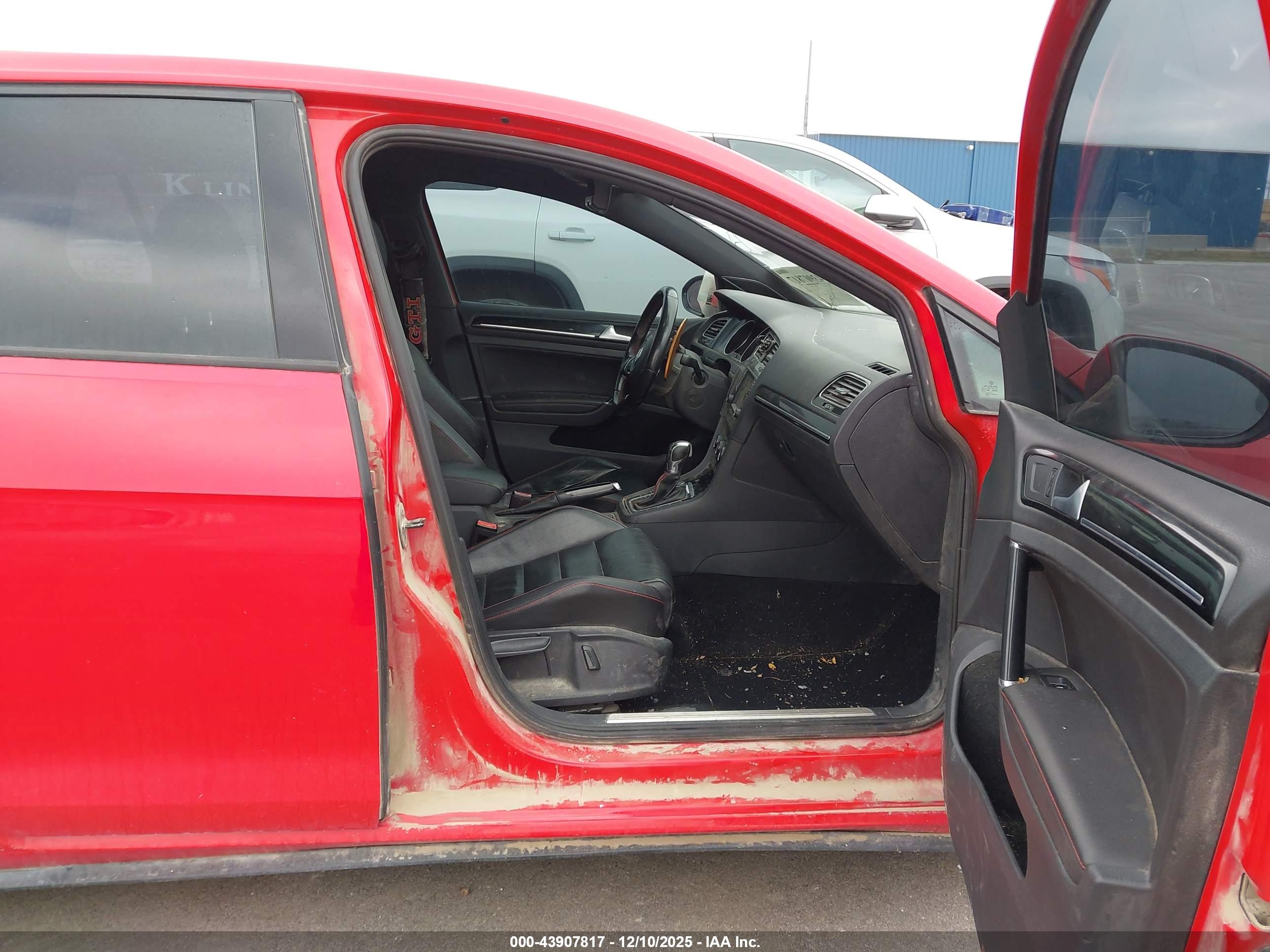 VOLKSWAGEN GOLF image 5