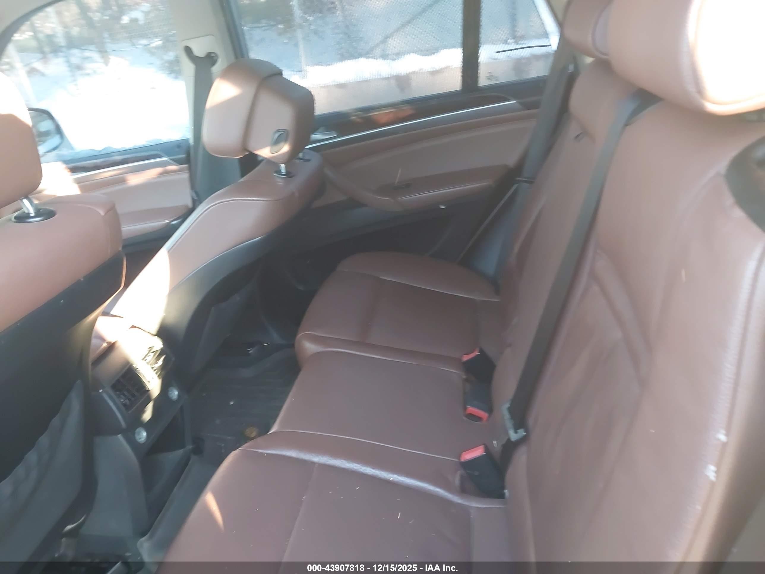 BMW X5 image 8