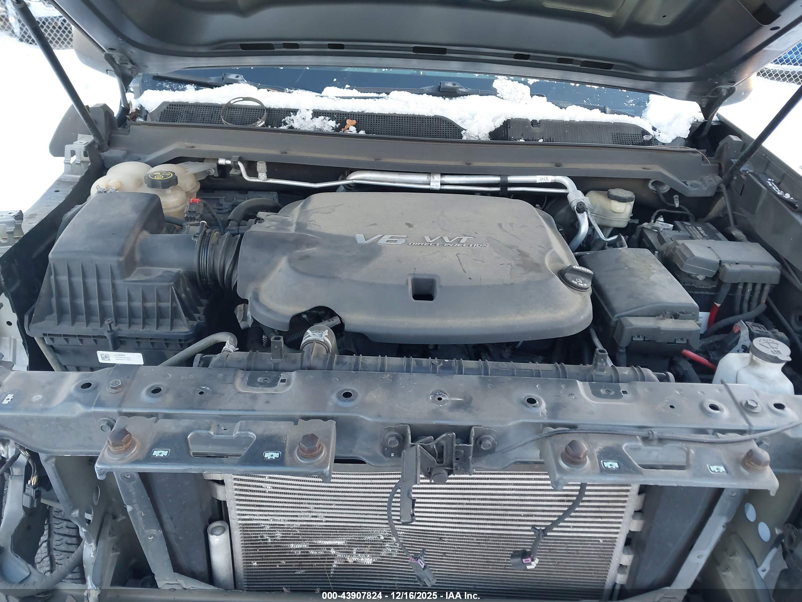 GMC CANYON image 10