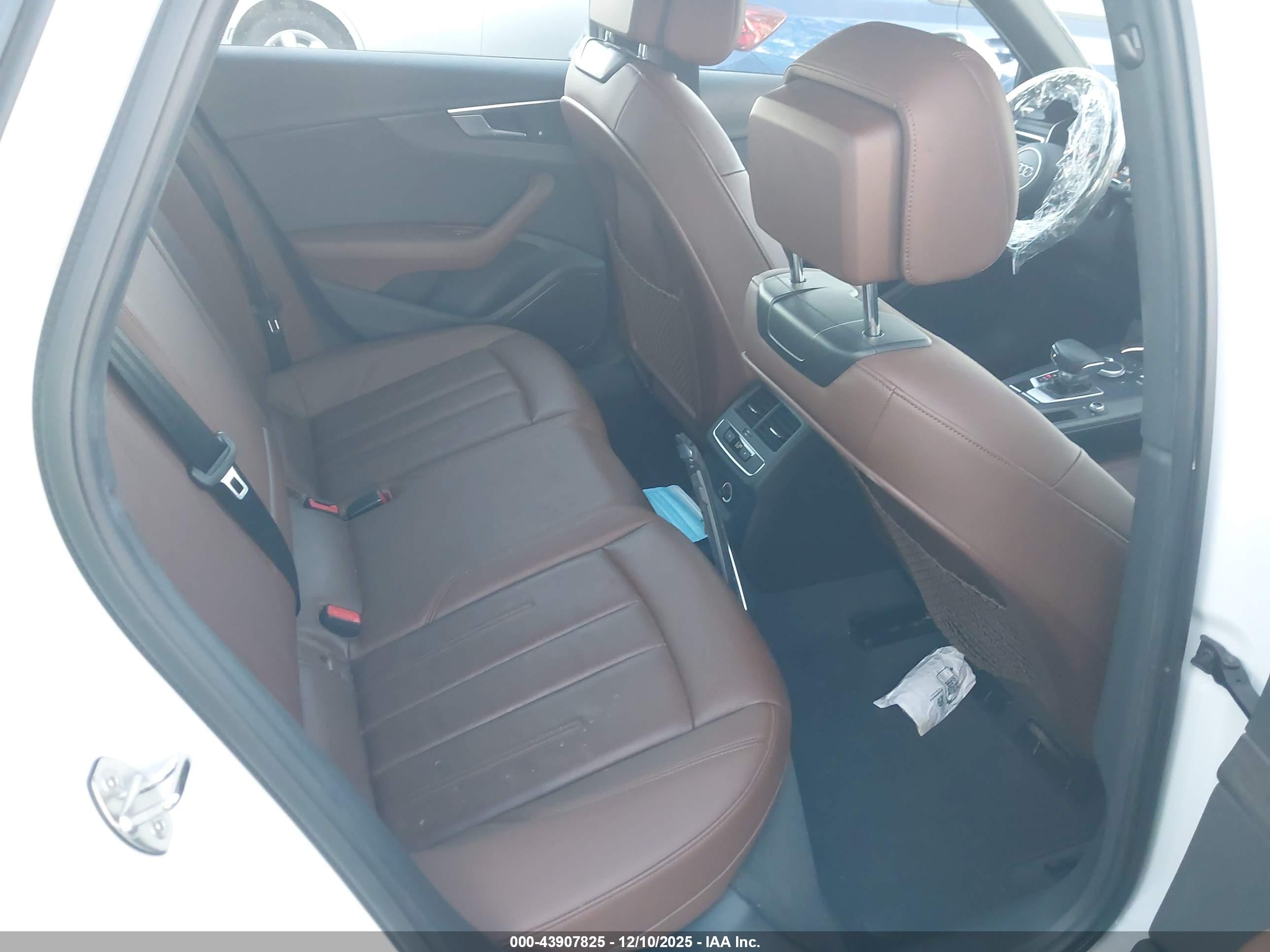 AUDI A4 image 8