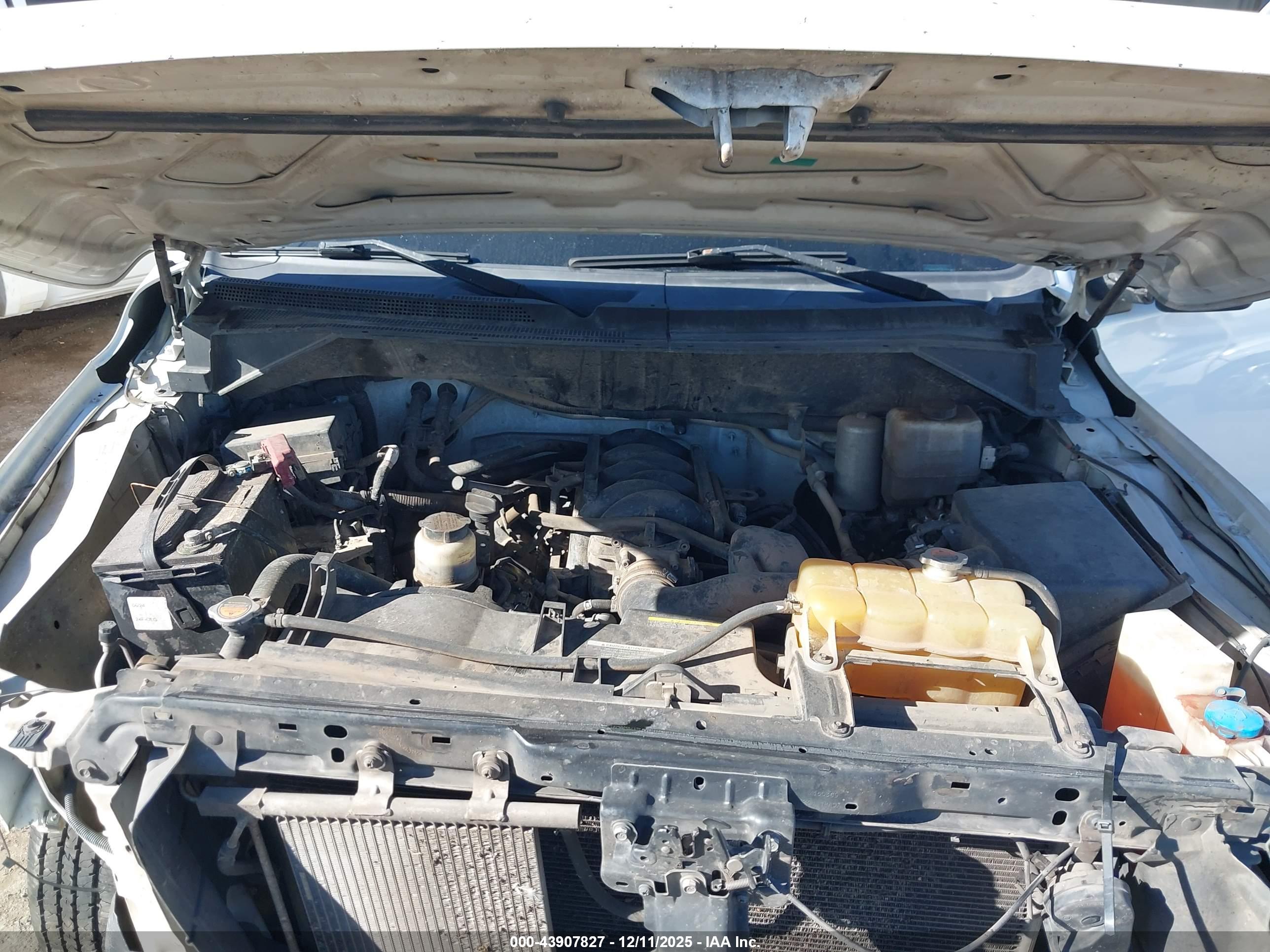 NISSAN NV image 10