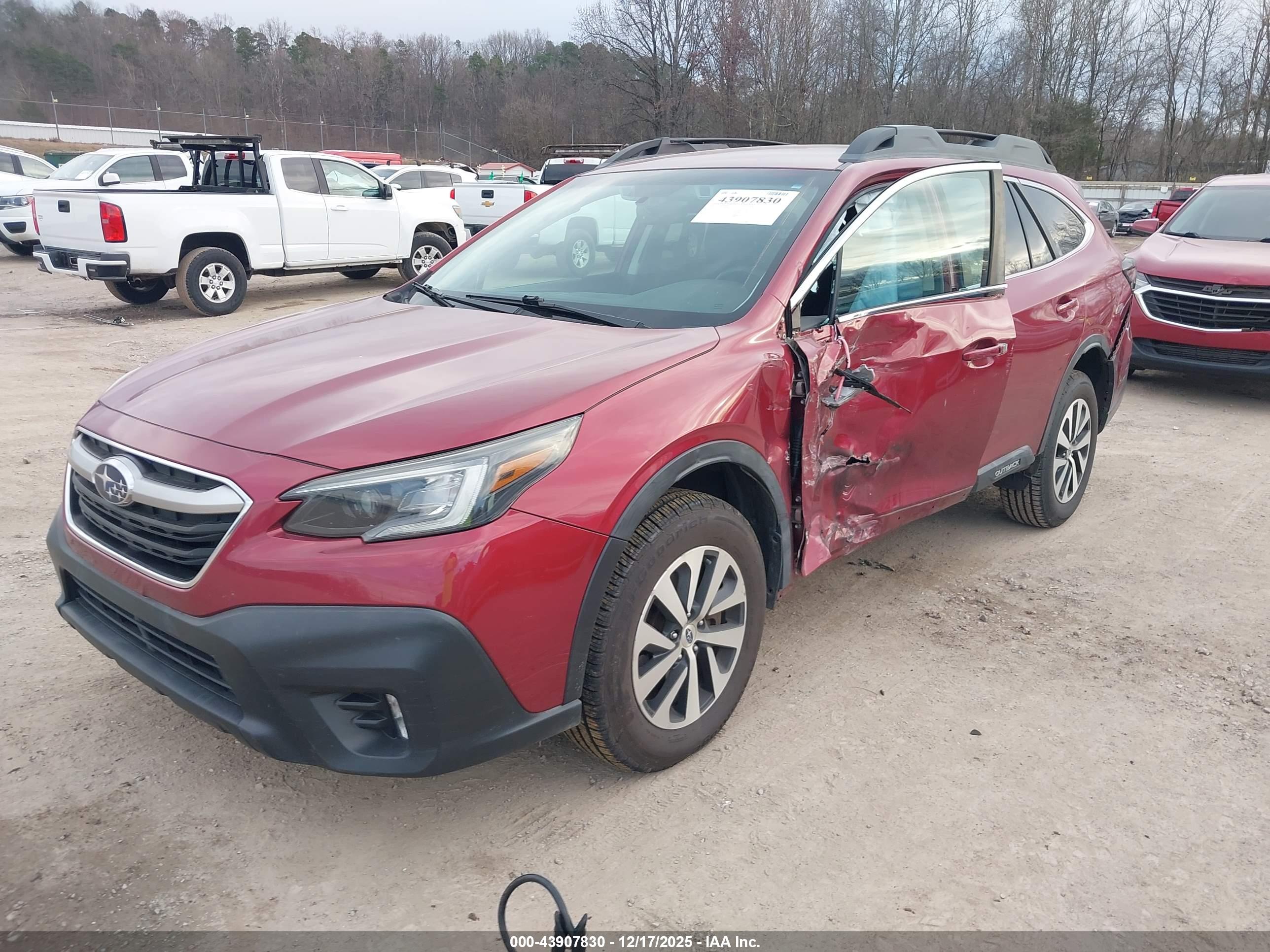 SUBARU OUTBACK image 2