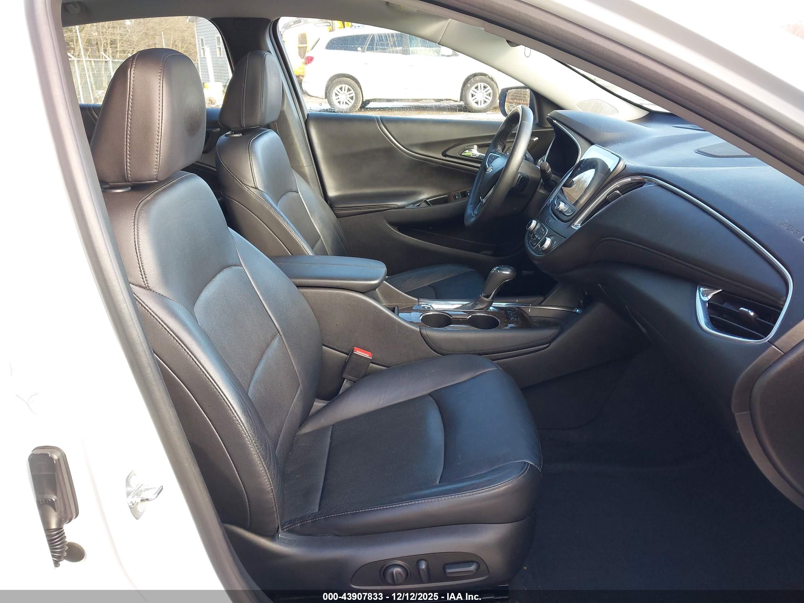 CHEVROLET MALIBU image 5