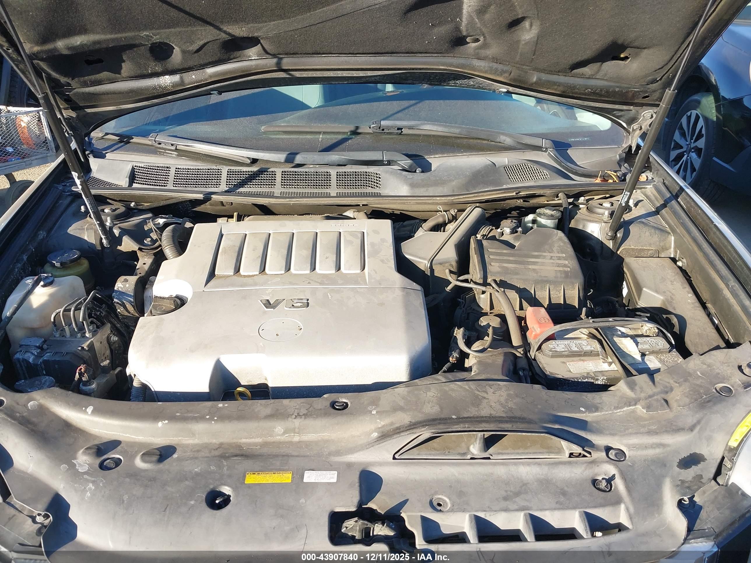 TOYOTA AVALON image 10
