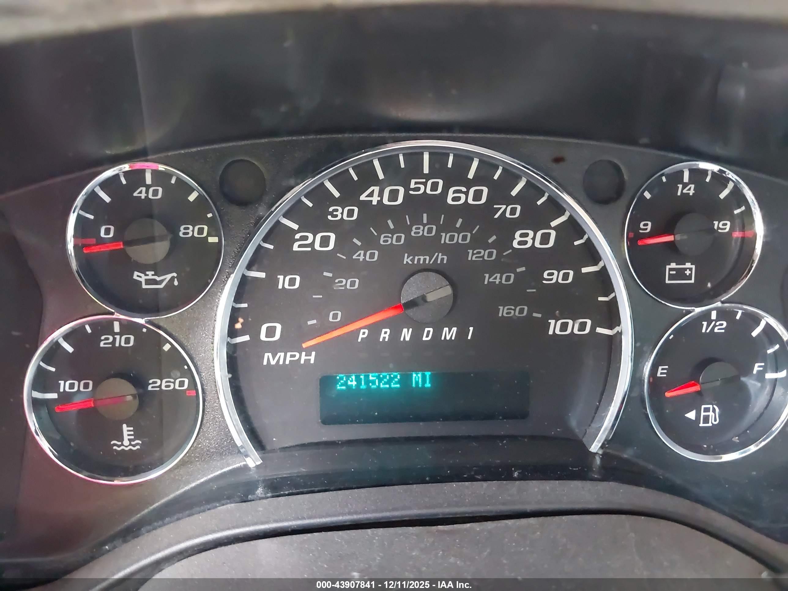 CHEVROLET EXPRESS image 7