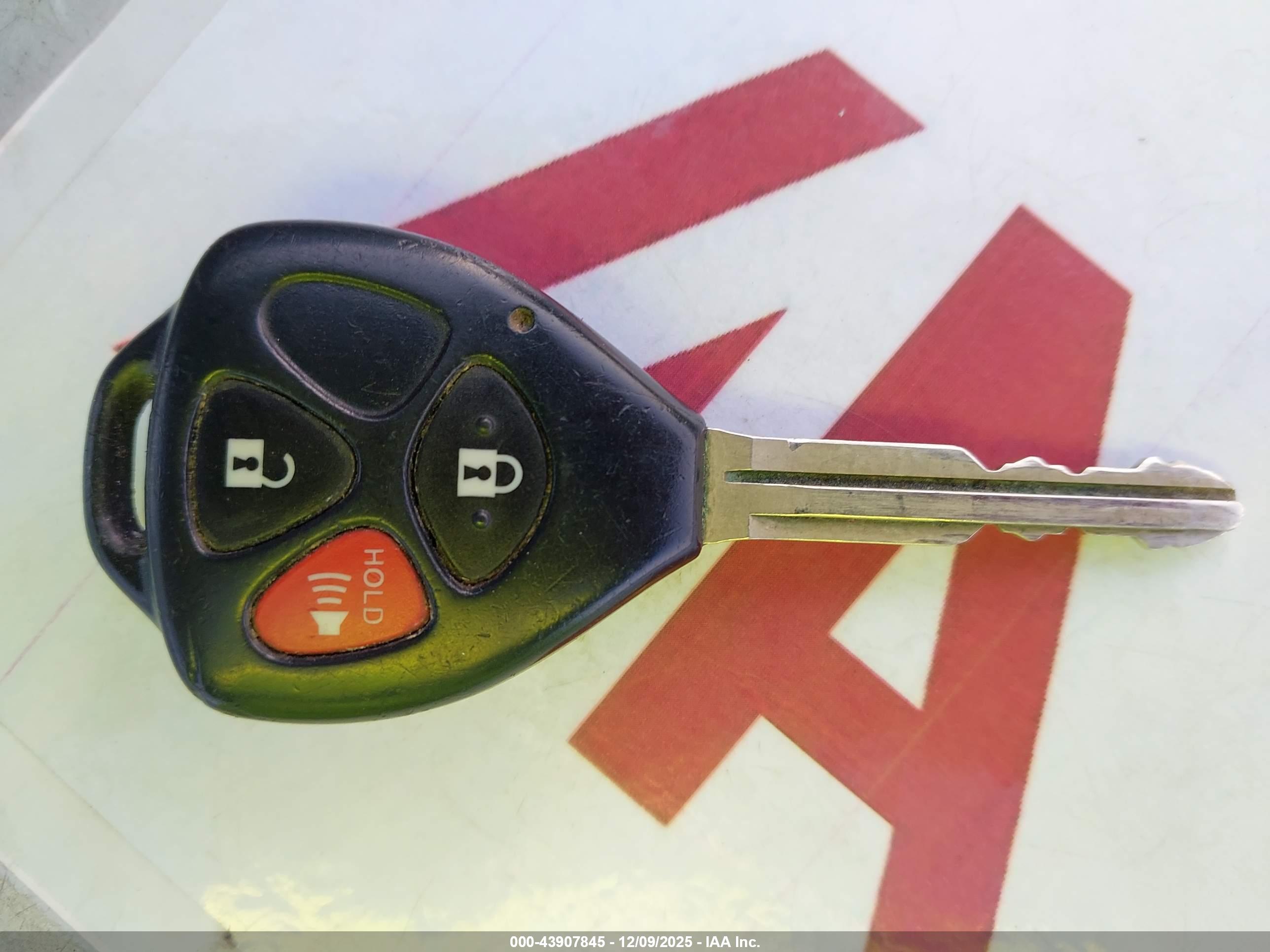 TOYOTA RAV4 image 11