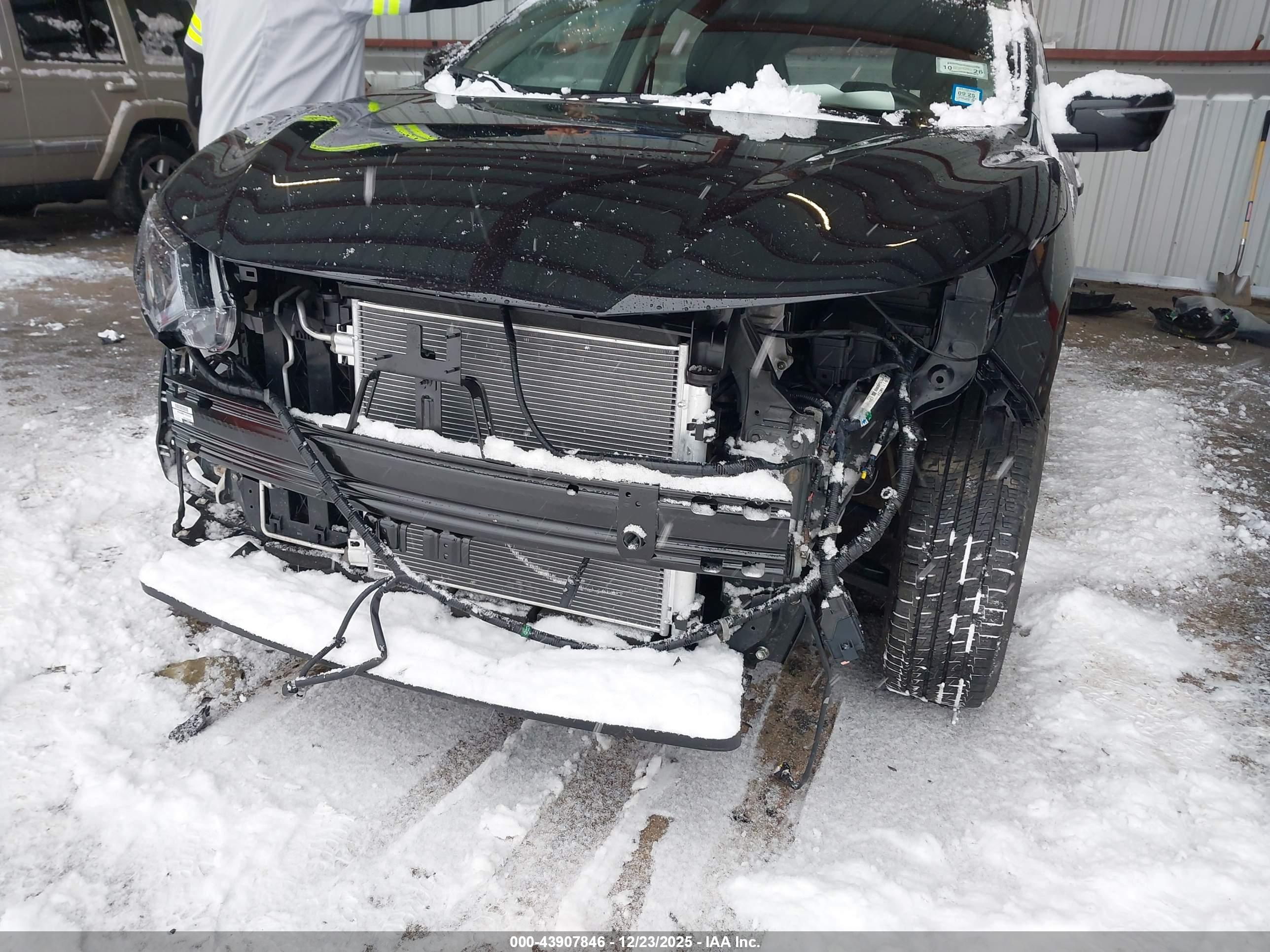 NISSAN ROGUE image 6