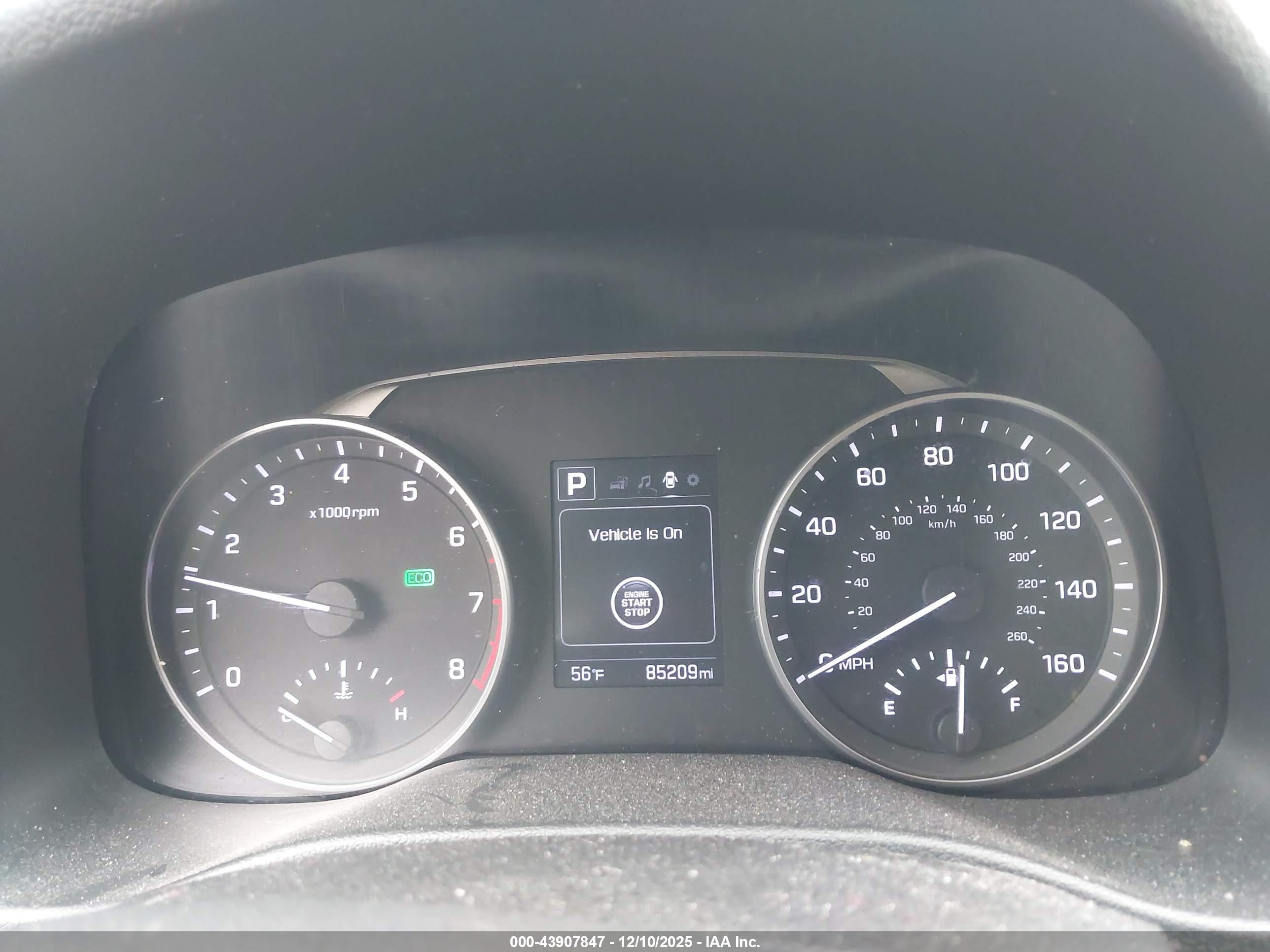 HYUNDAI ELANTRA image 7