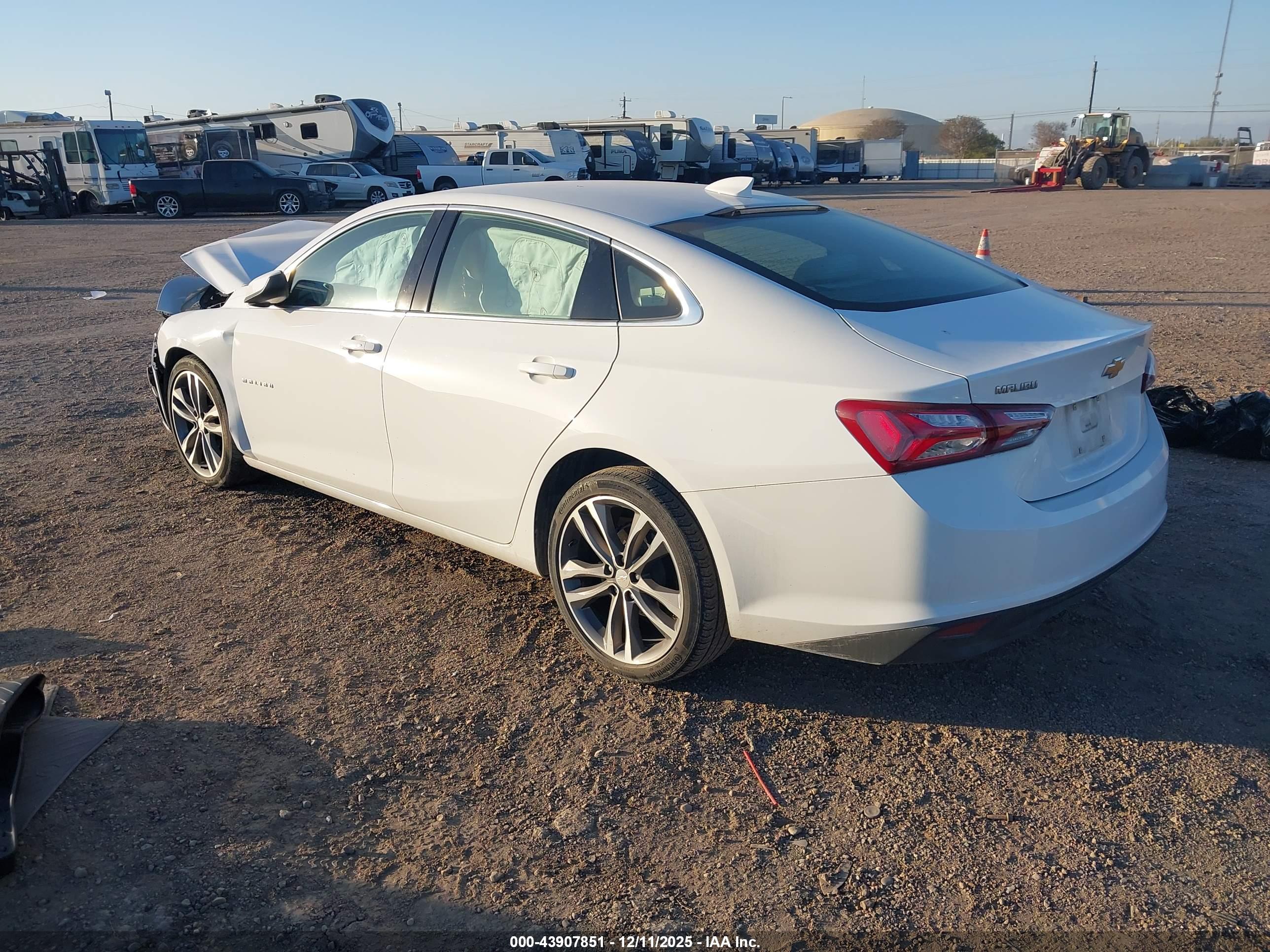 CHEVROLET MALIBU image 3