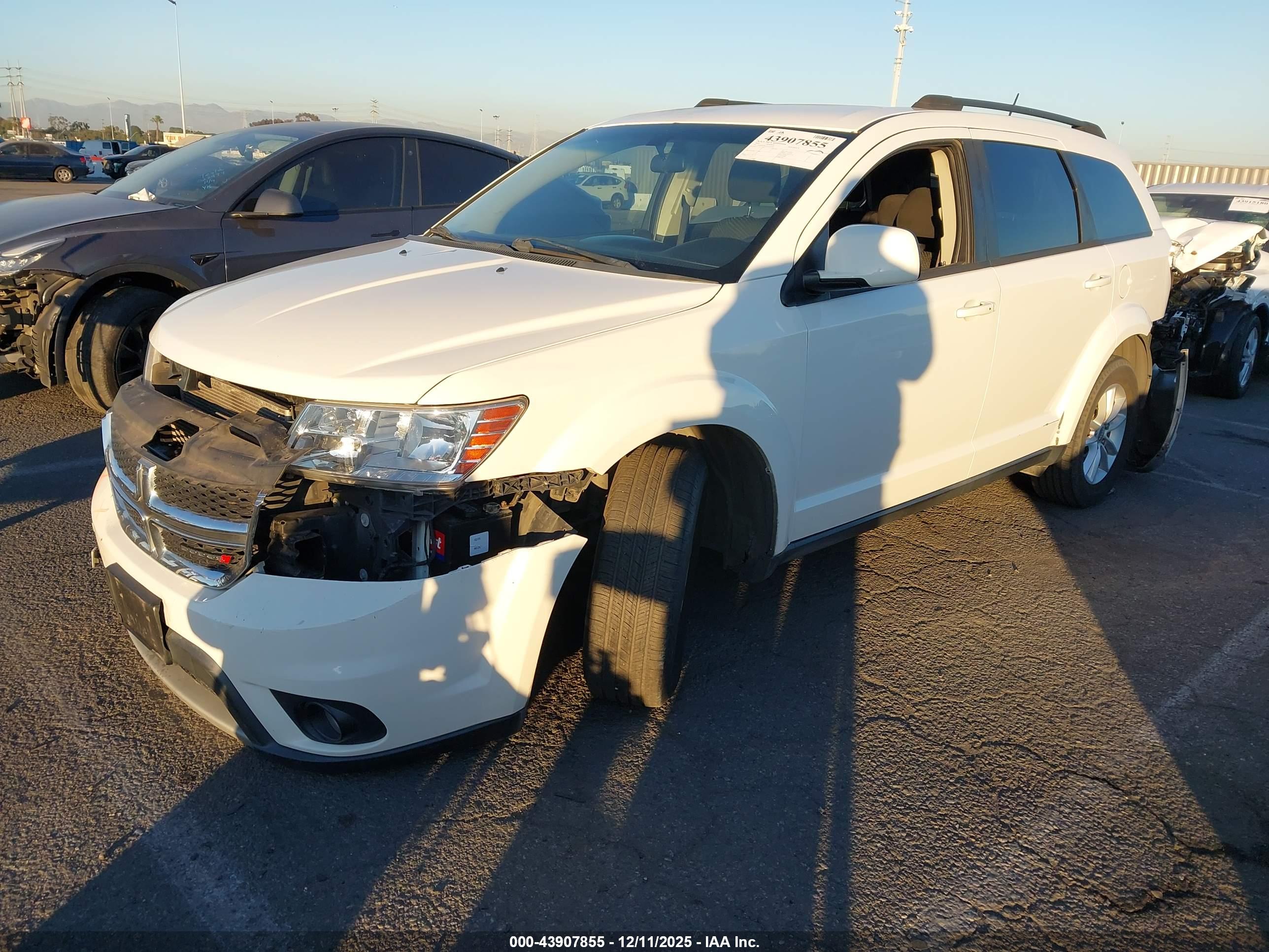 DODGE JOURNEY image 2