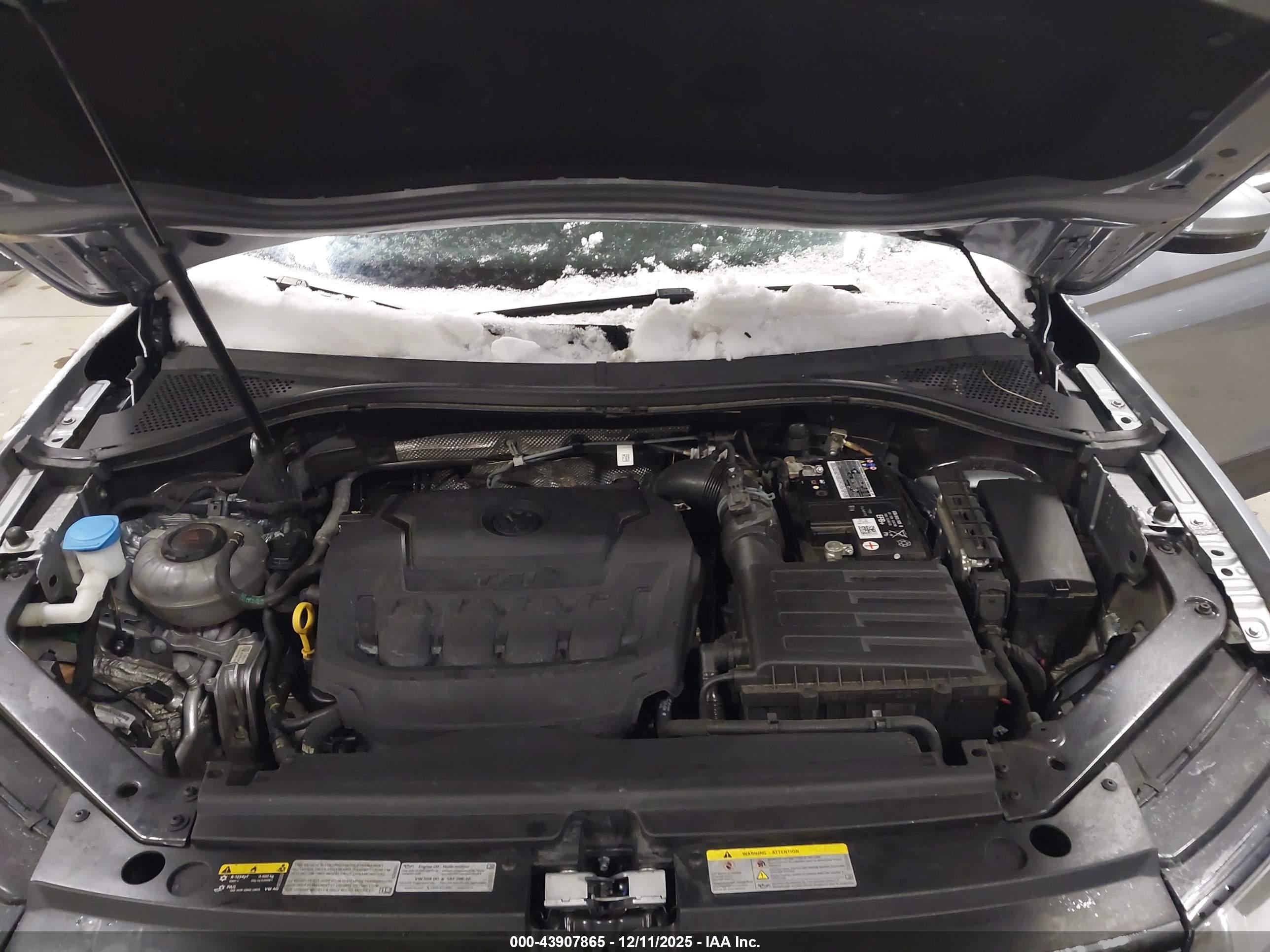 VOLKSWAGEN TIGUAN image 10