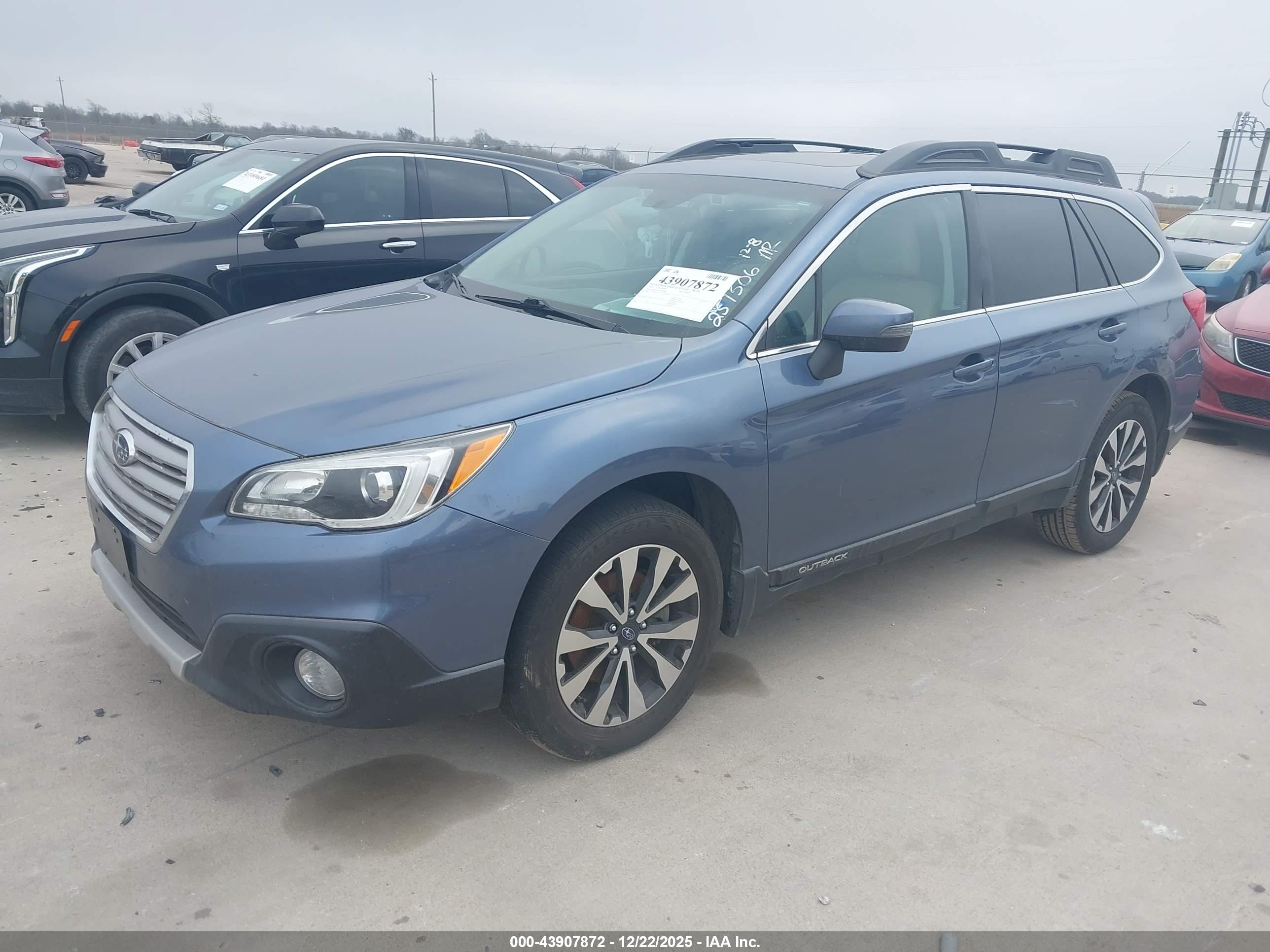 SUBARU OUTBACK image 2