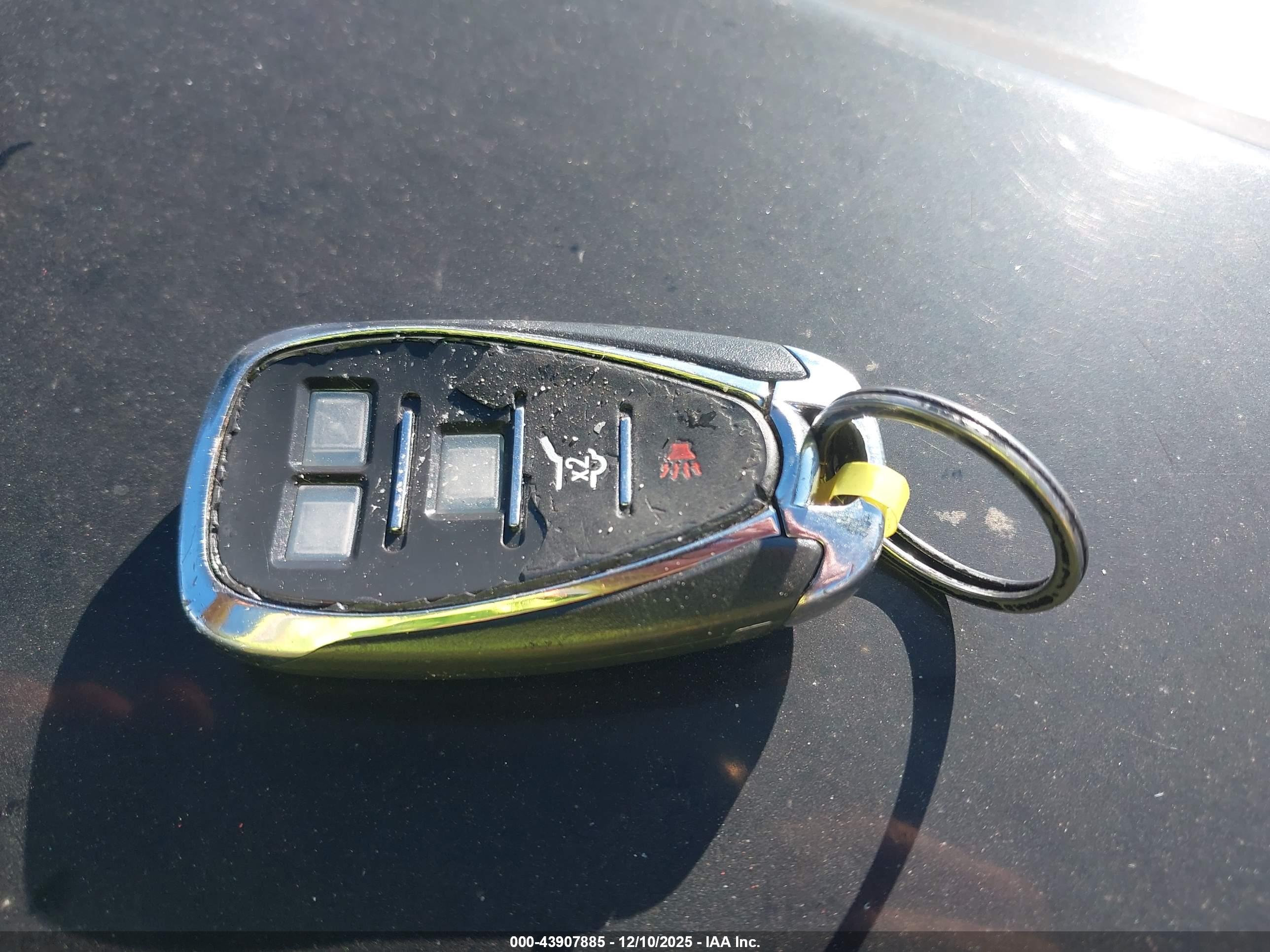 CHEVROLET EQUINOX image 11